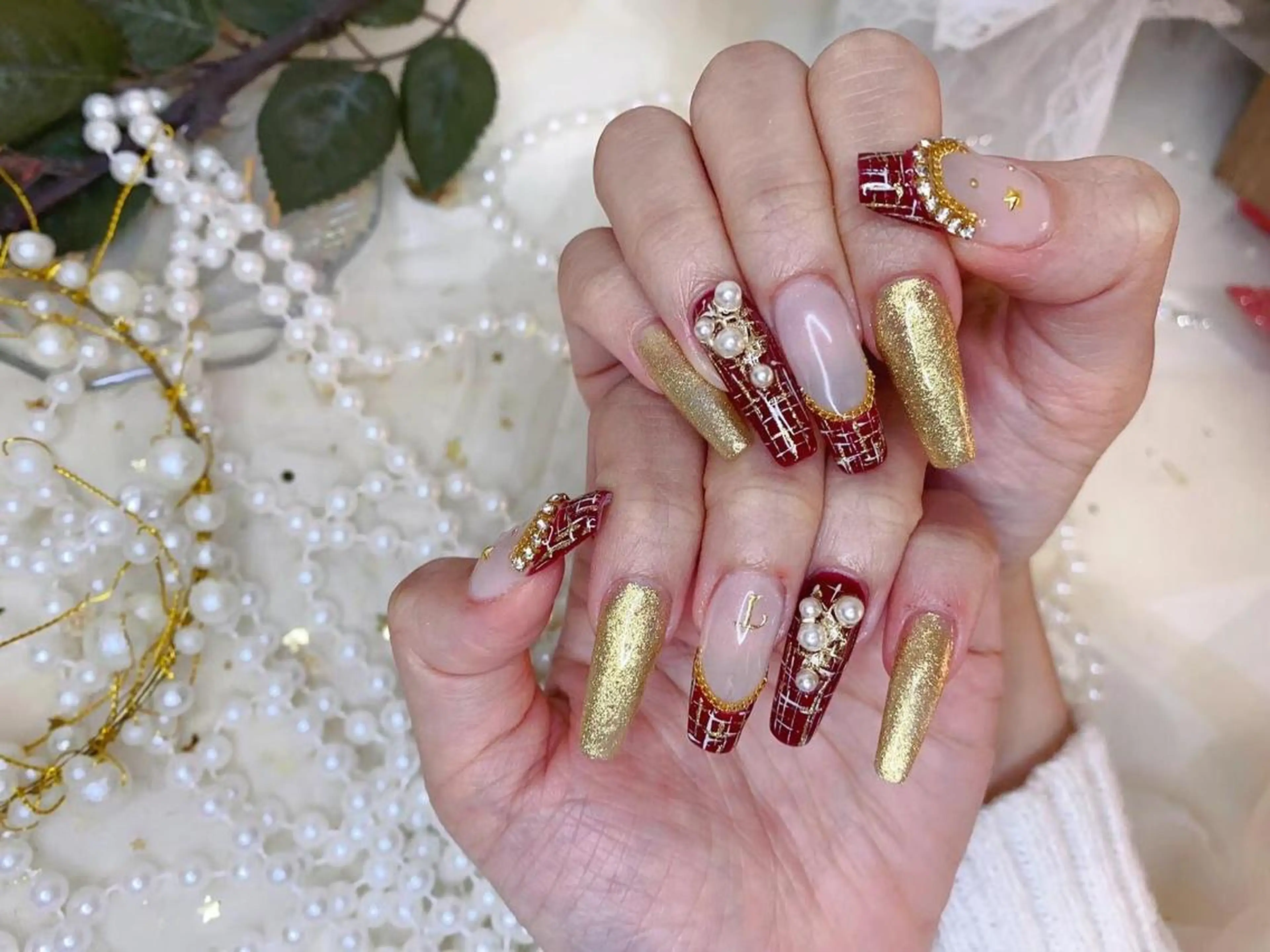 ネイル ゴールド ラメ(グリッター) 赤色 ツイードネイル babarla Nailのネイルデザイン