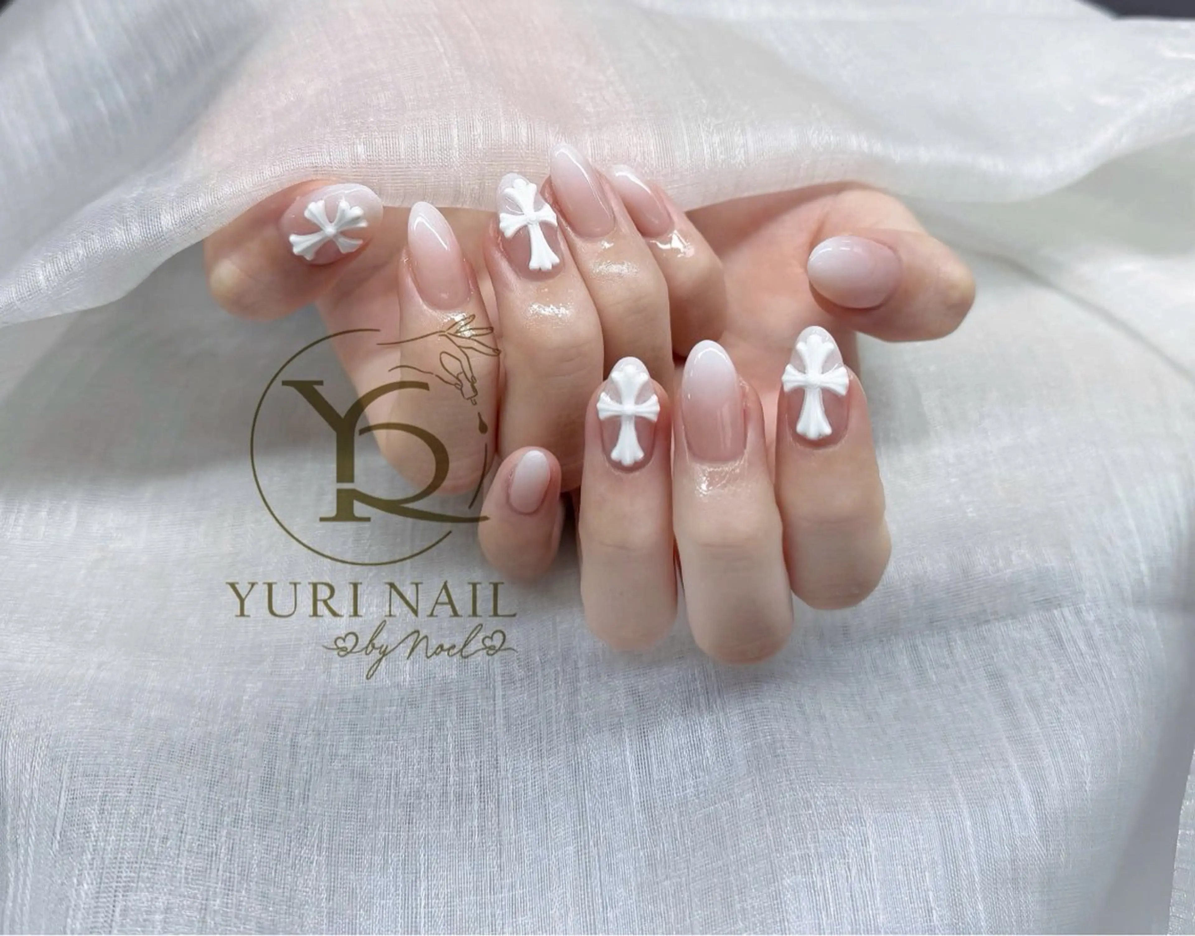 ネイル ハンドネイル フットネイル ハンドケア YURI Nail NARITAのネイルデザイン