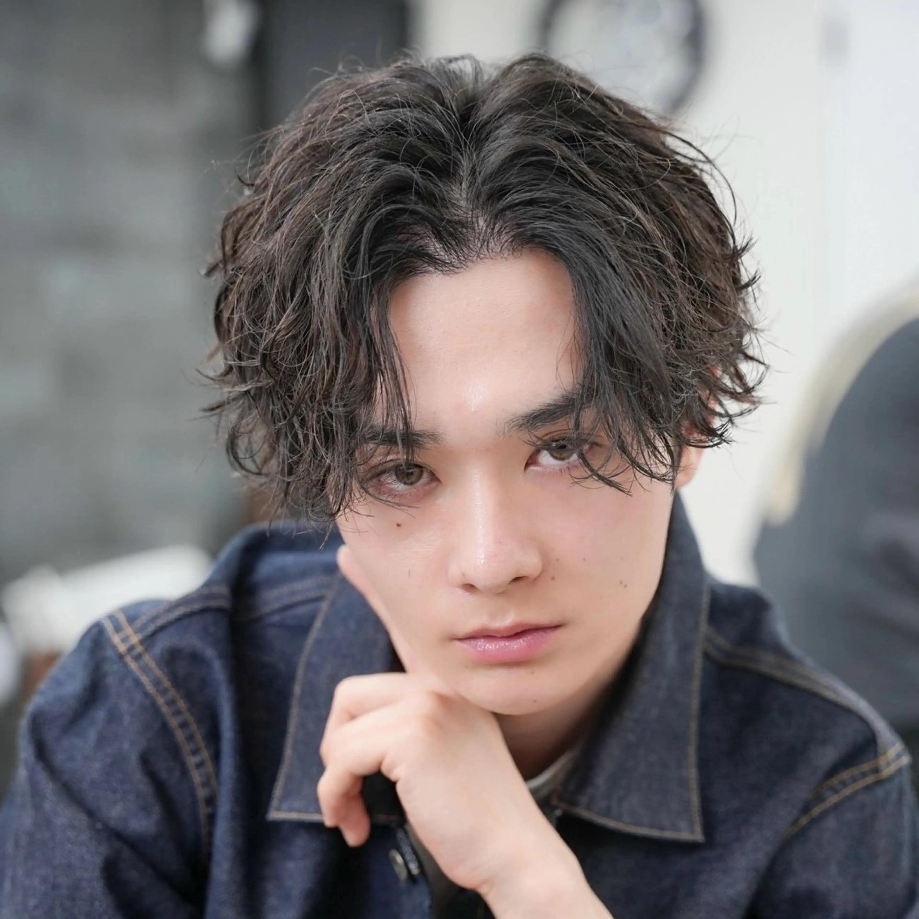 ショート カラー パーマ メンズ メンズパーマ カット パーマ 🔥メンズ極🔥韓国 シャドウ/波巻き柿崎のヘアスタイル