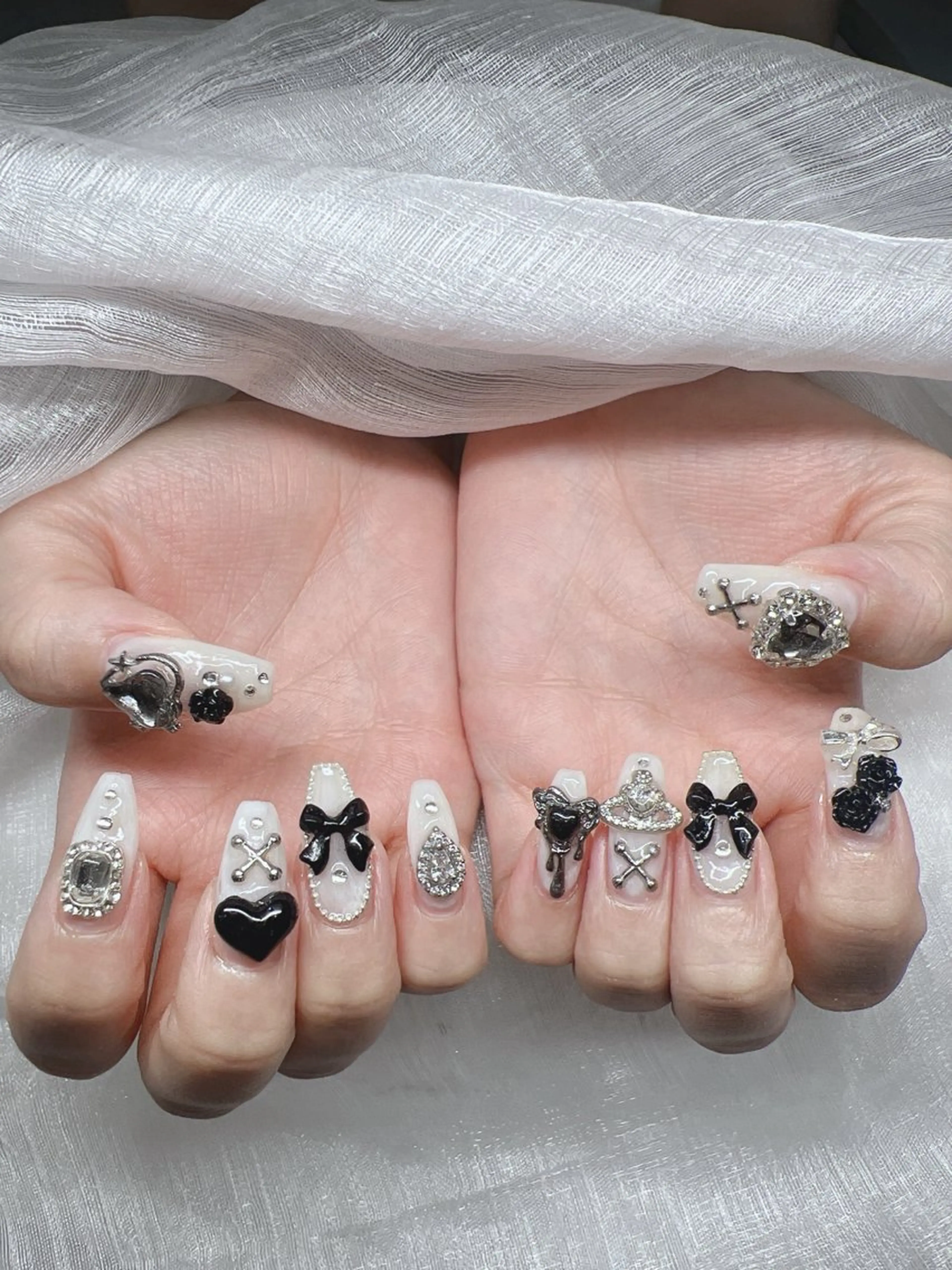 ネイル 長さ出し グラデーション キラキラネイル マグネットネイル ニュアンスネイル ハンドネイル Lee Nails チップ長さだし専門店のネイルデザイン