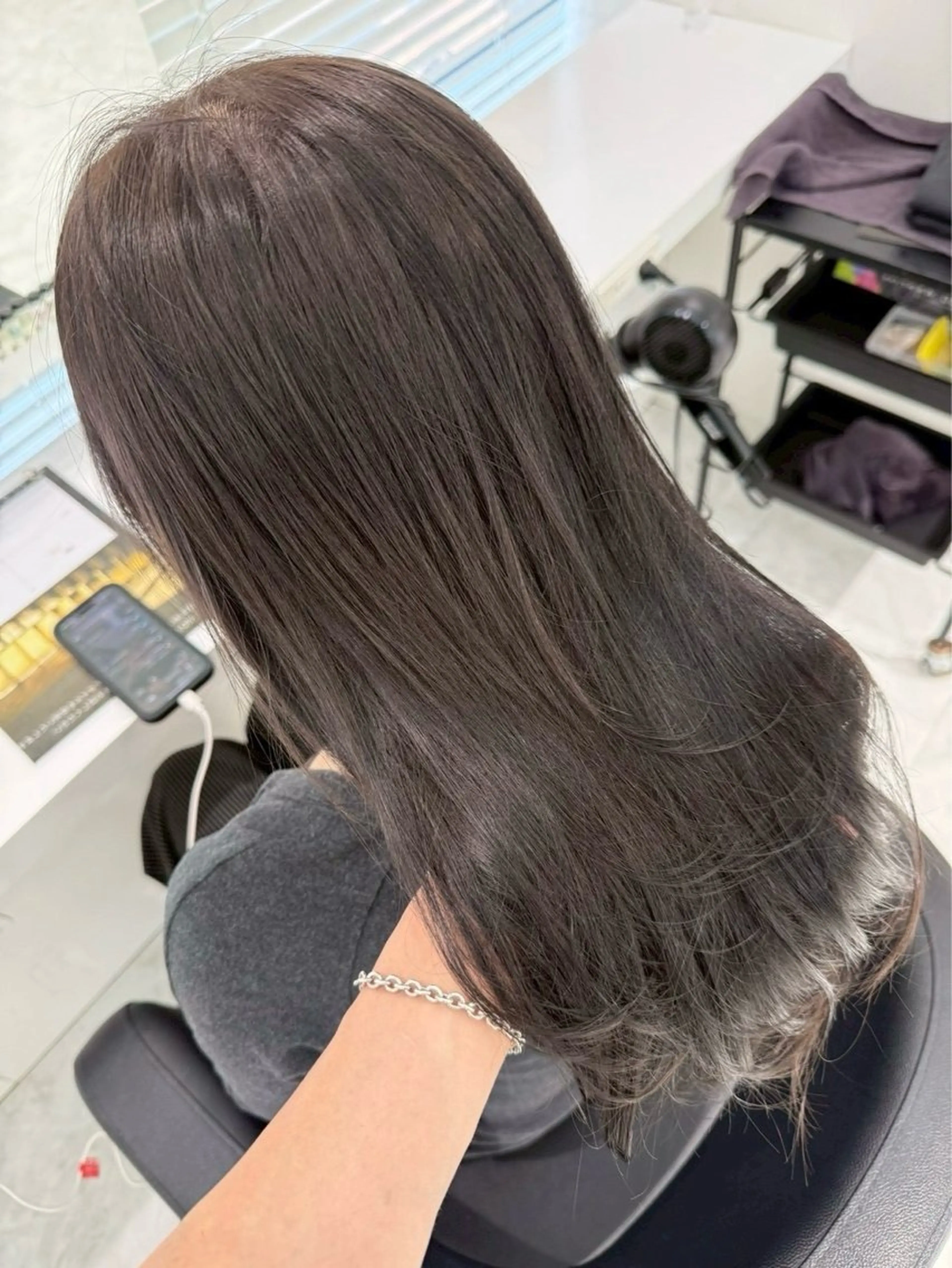 ロング ヘアカラー トリートメント 🤍透明感·ツヤ感 カラー/mai‎🤍のヘアスタイル