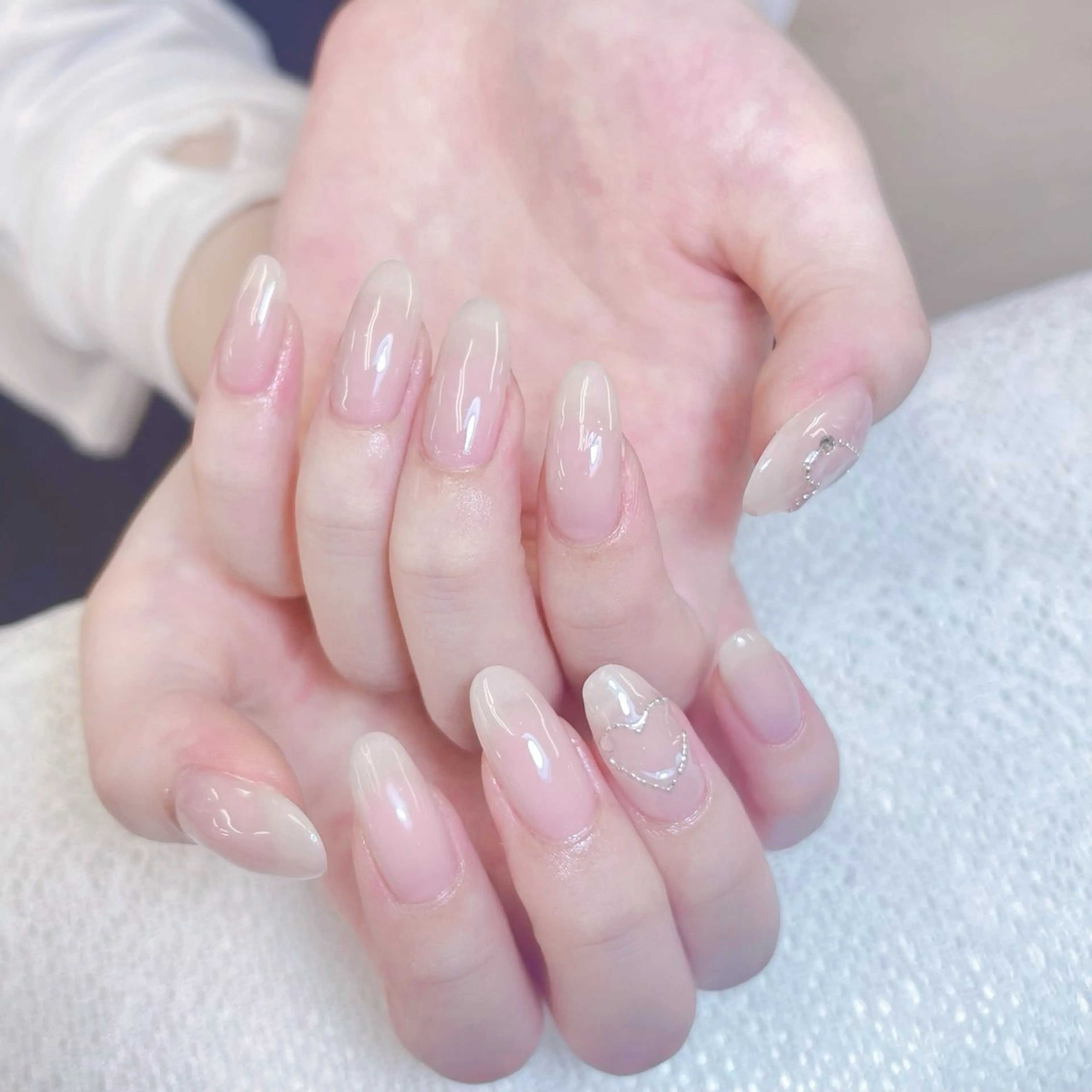 ネイル オーロラネイル クリアネイル フラッシュネイル ジェルネイル グラデーション ZUZU AMEE NAILのネイルデザイン