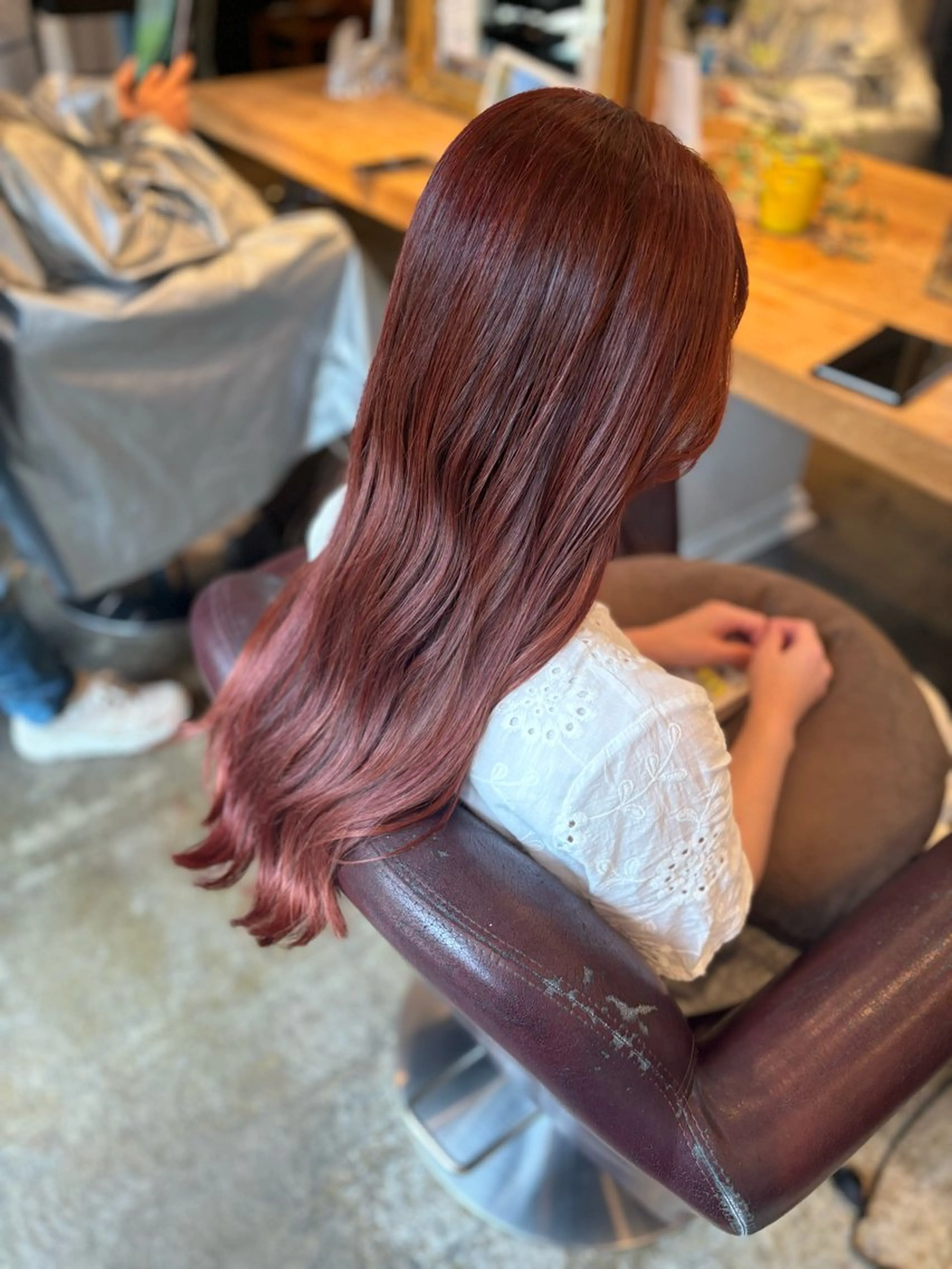 ロング カラー ブリーチ オレンジ ピンクカラー 髪質改善カラー ブラウン🤎YUMEのヘアスタイル