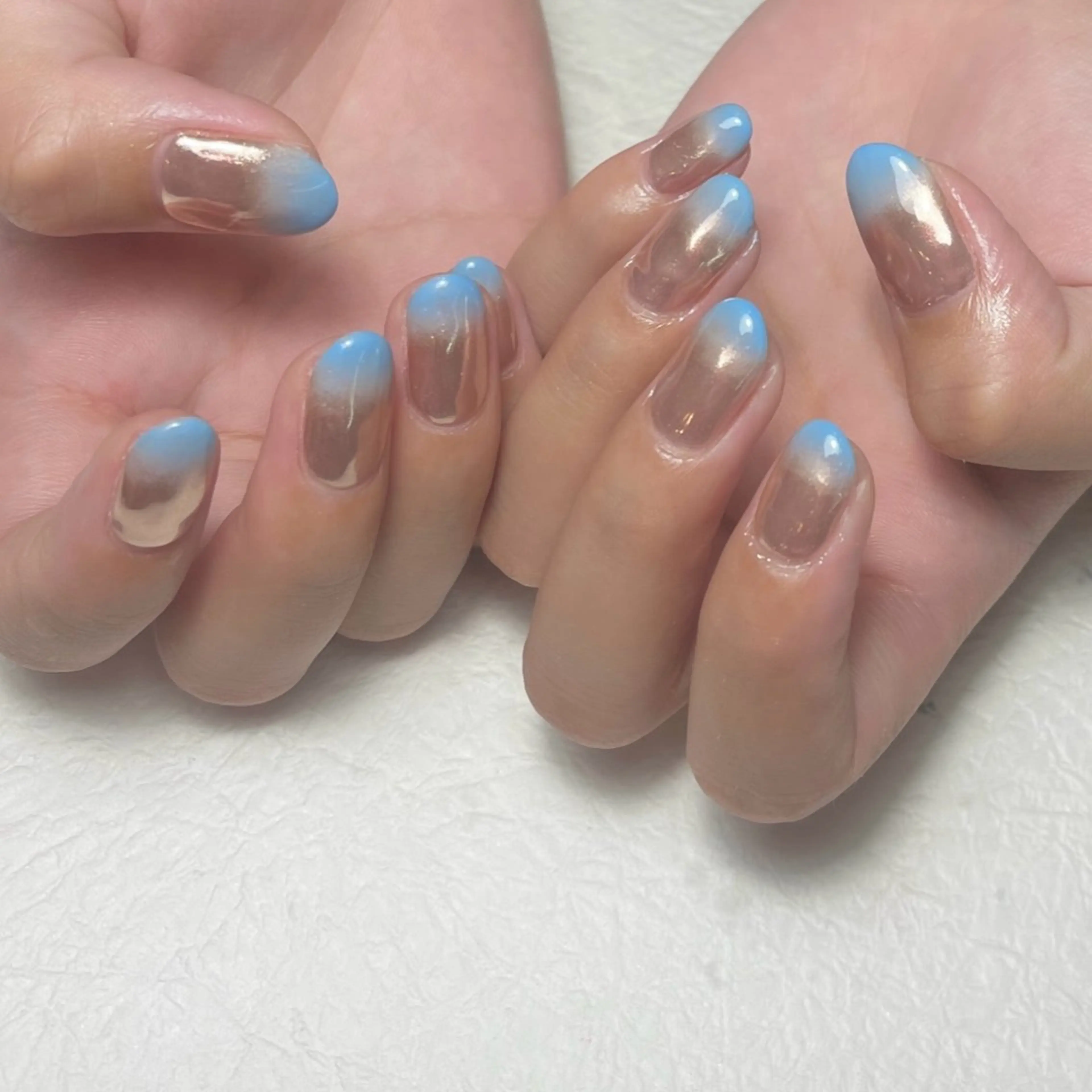 ネイル アートネイル ブルー フットネイル ジェルネイル グラデーション ハンドネイル Y nail なんば堀江店のネイルデザイン