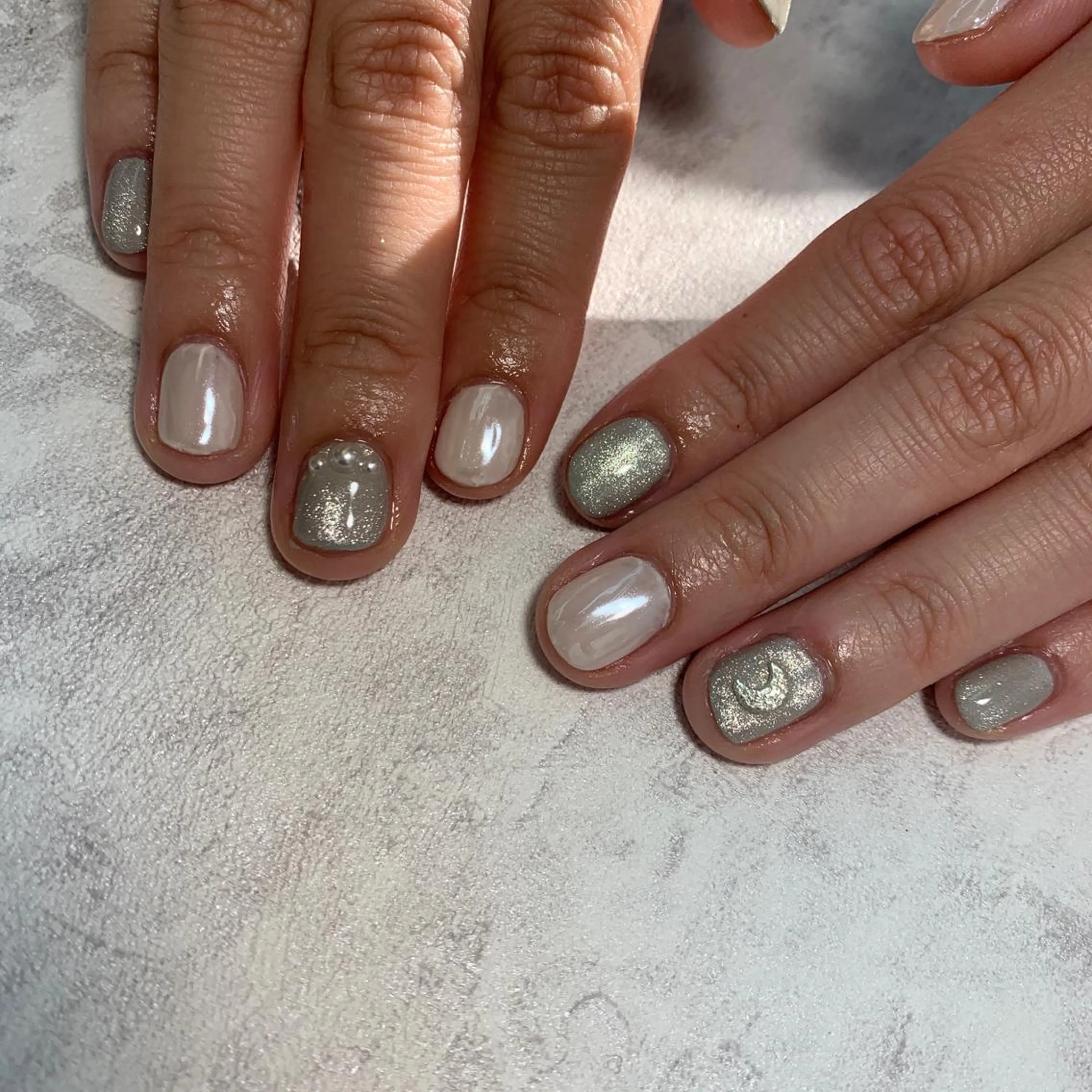 ネイル キラキラネイル マグネットネイル ミラーネイル Li aile eye&nailのマツエク・マツパデザイン