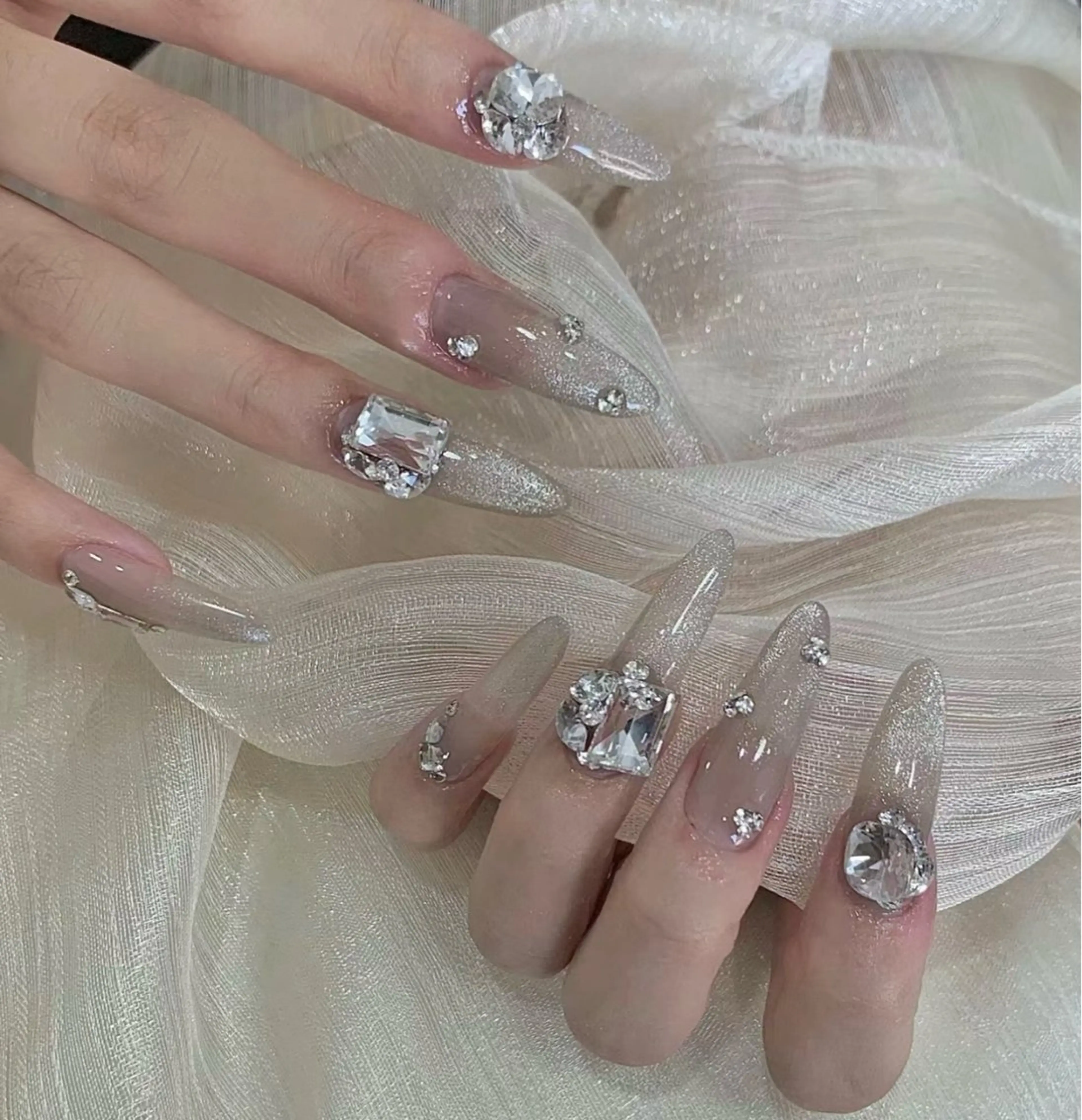 ネイル L.nail 【エル.ネイル】のネイルデザイン