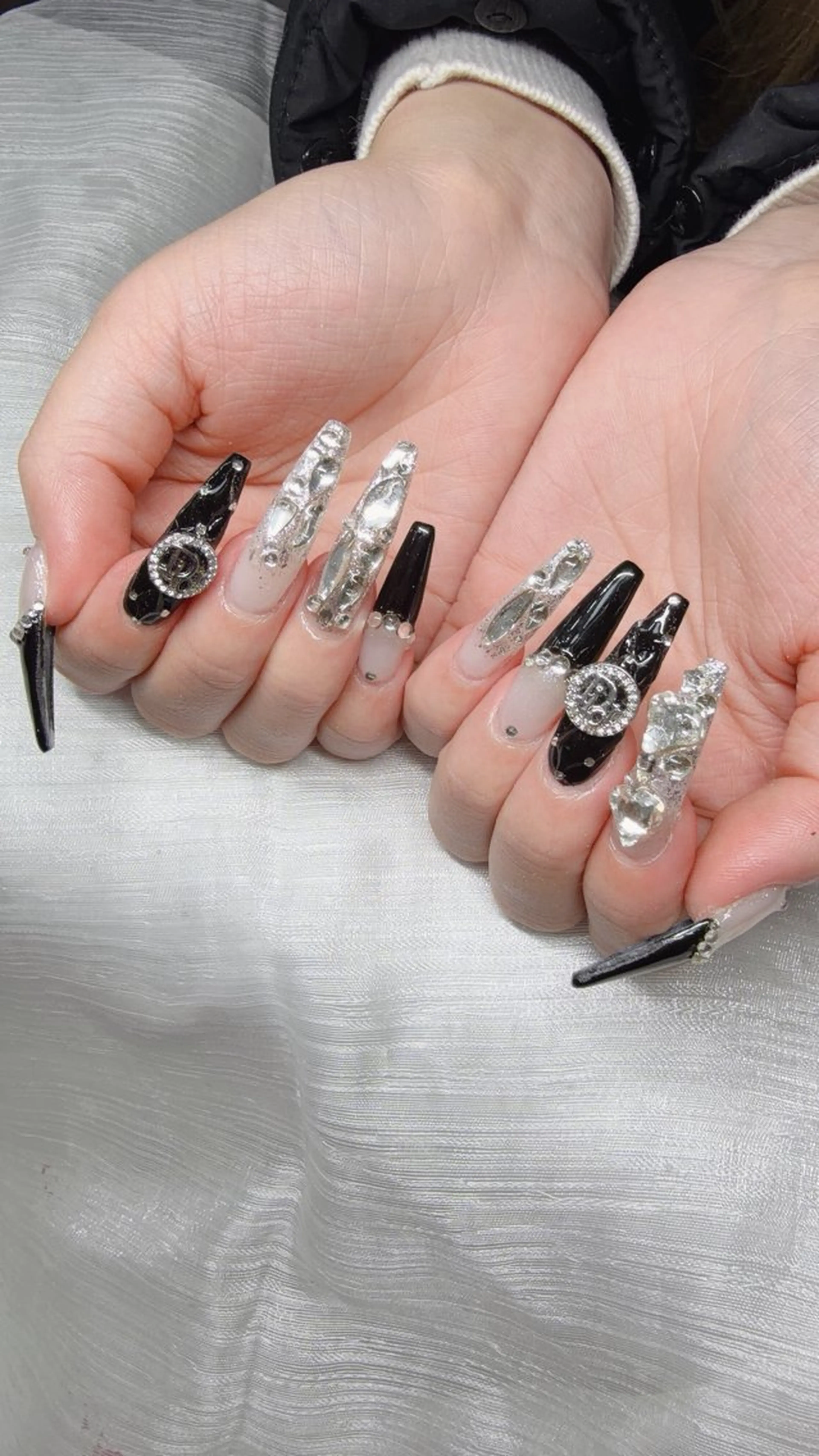 ネイル ハンドネイル Lee Nailsのネイルデザイン