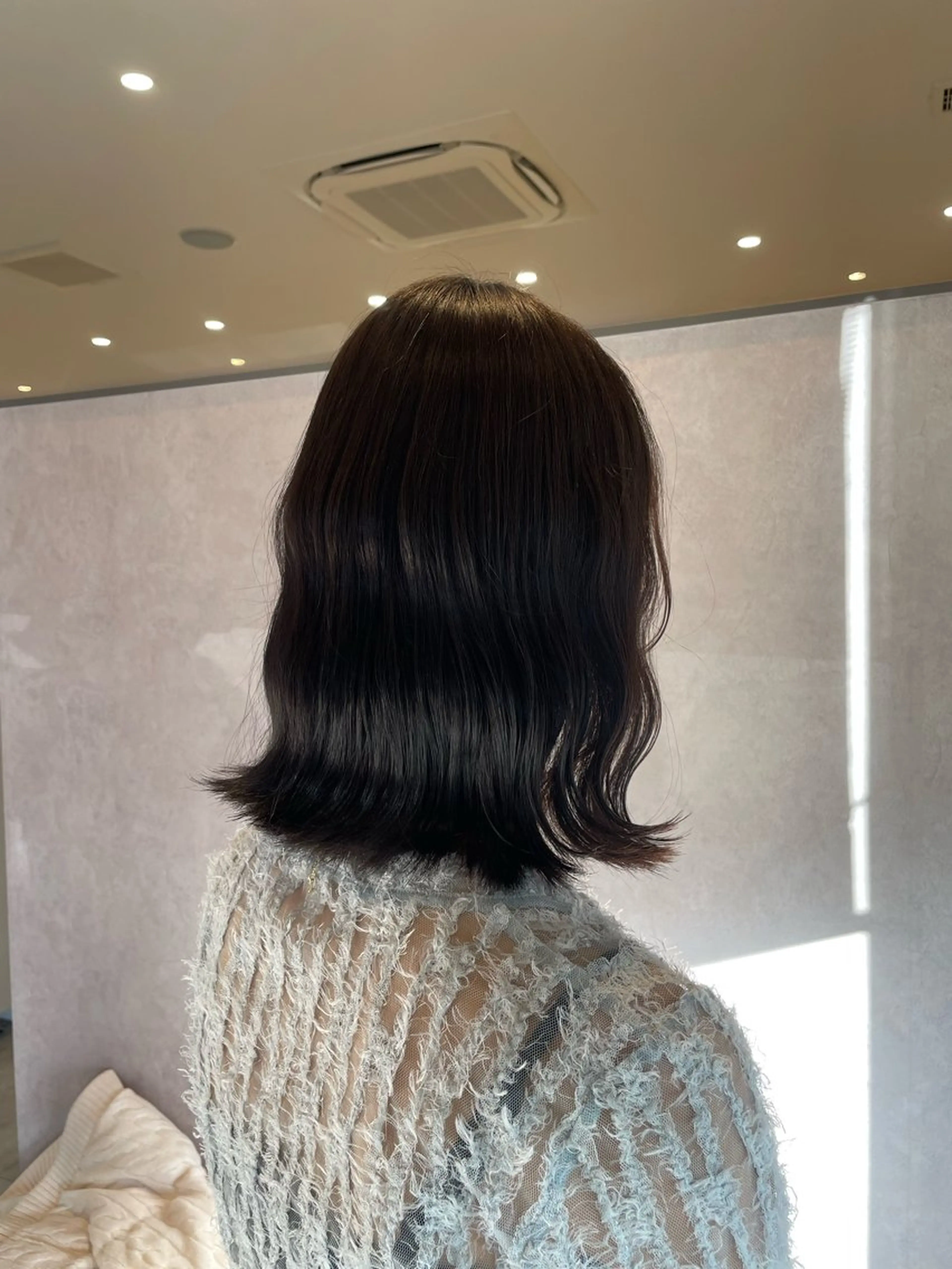 カラー 黒髪 ブラウンカラー 伊藤 未夢のヘアスタイル