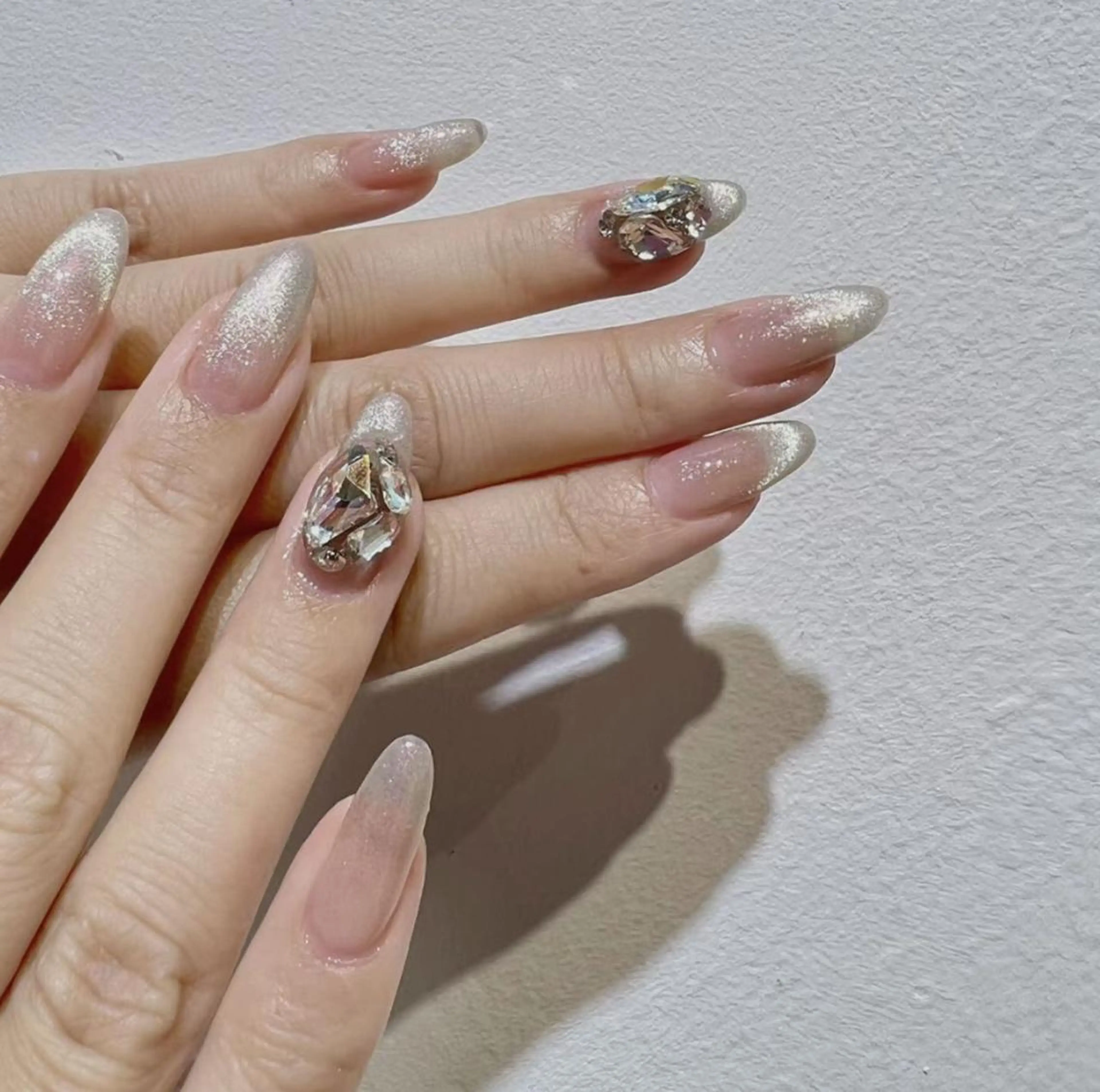 ネイル Queens テイのネイルデザイン