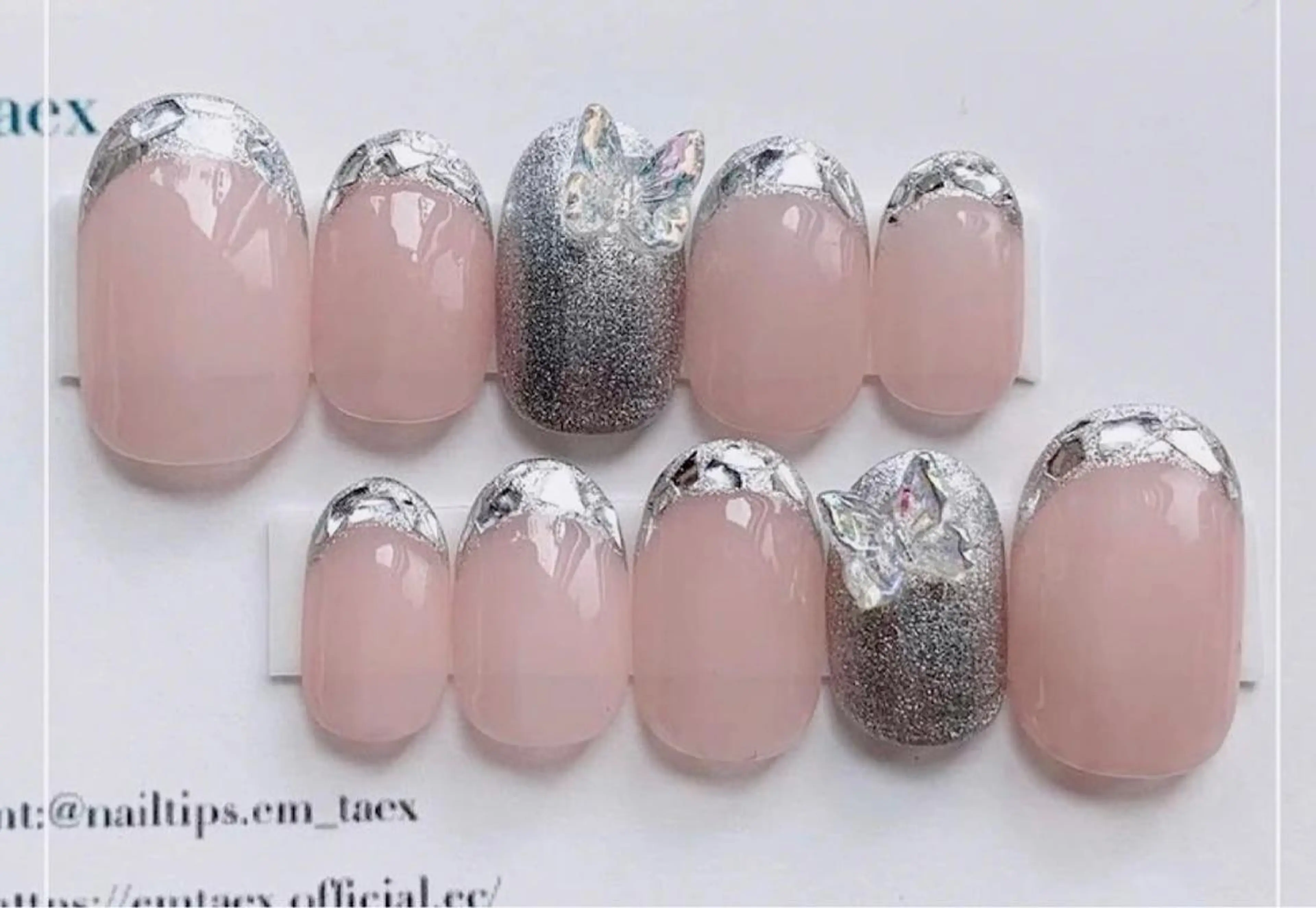 ネイル ハンドネイル Queens ciciのネイルデザイン