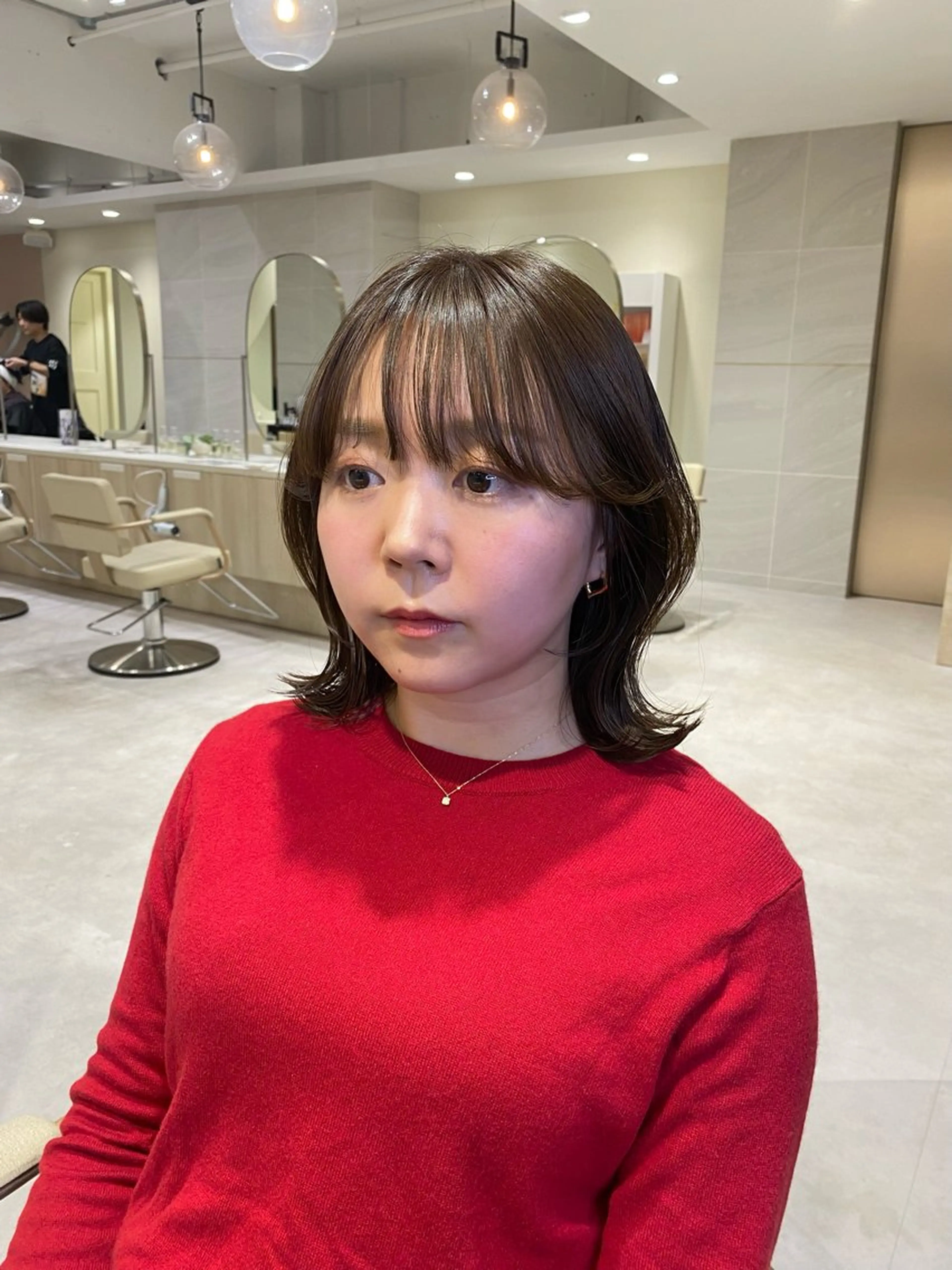 ミディアム カラー ベージュカラー くびれヘア カット ヘアカラー トリートメント 透明感カラー🌿 グレージュ🐺陽介のヘアスタイル