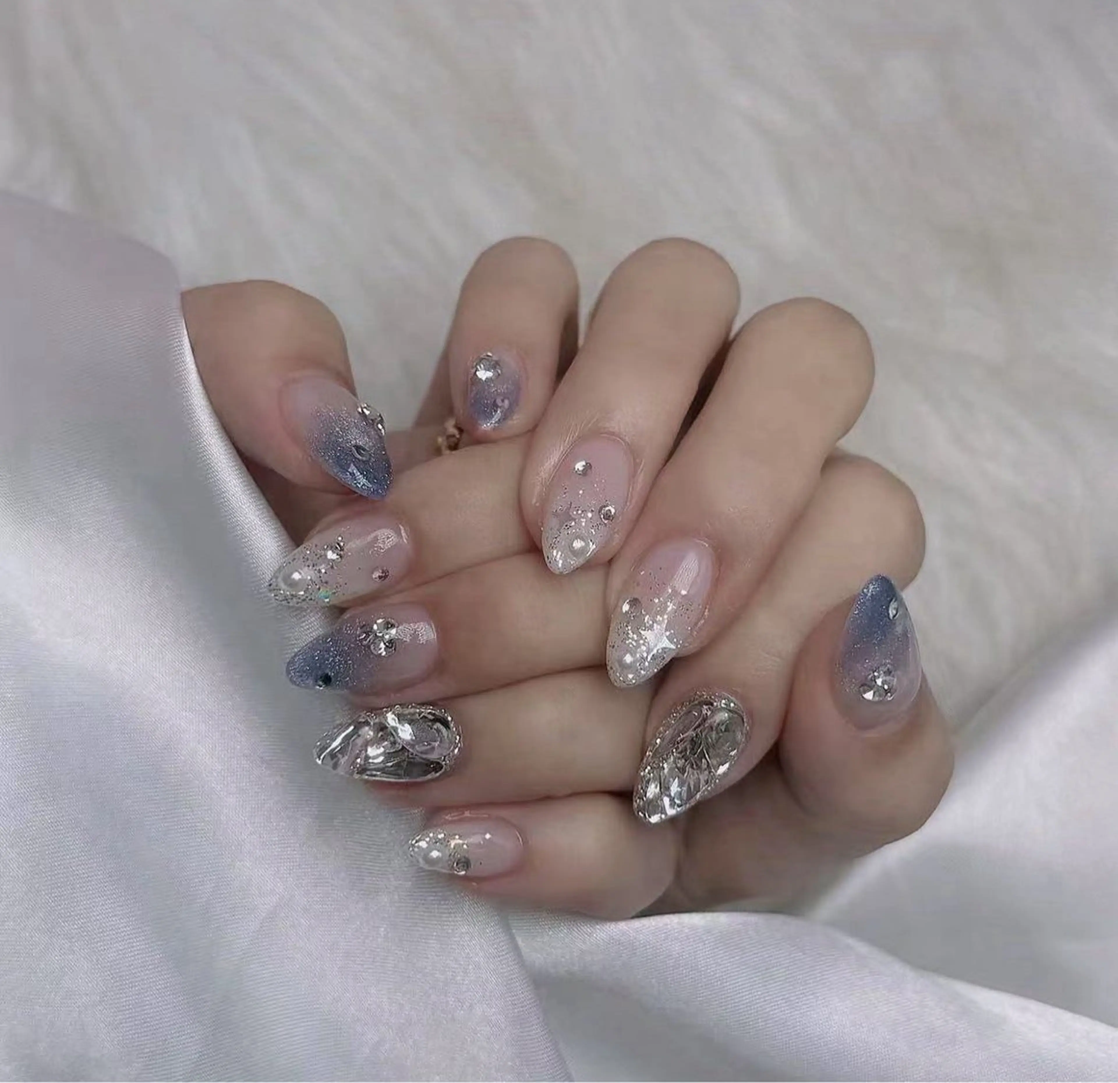 ネイル フラワーネイル フレンチネイル ジェルネイル ガラスフレンチ ハート 相沢 さやかのネイルデザイン