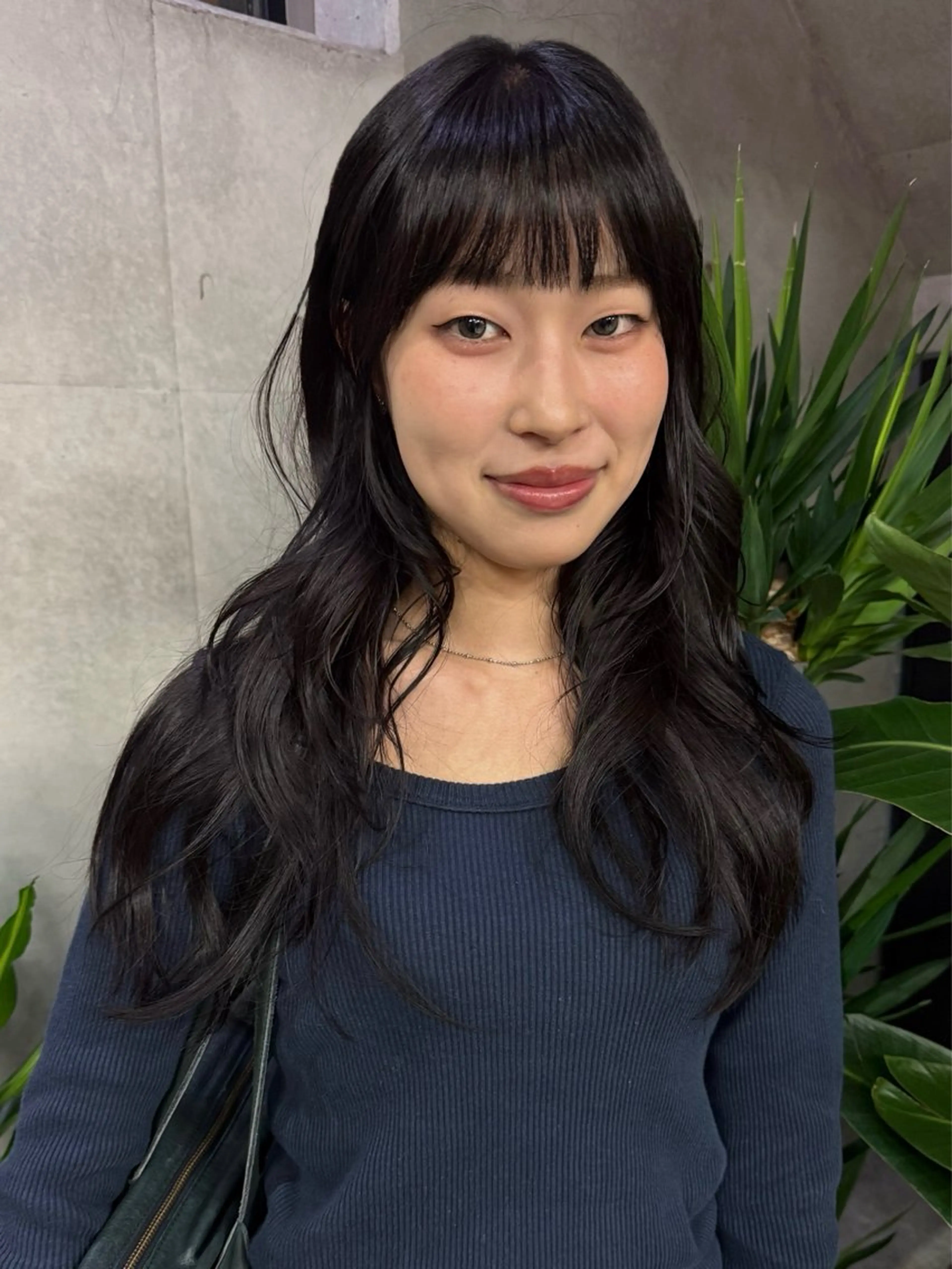 ロング ハッシュカット かきあげバング レイヤーカット シャギー サイドバング カット ヘアカラー 縮毛矯正 トリートメント レイヤーカット\ウル フ　chinatsuのヘアスタイル