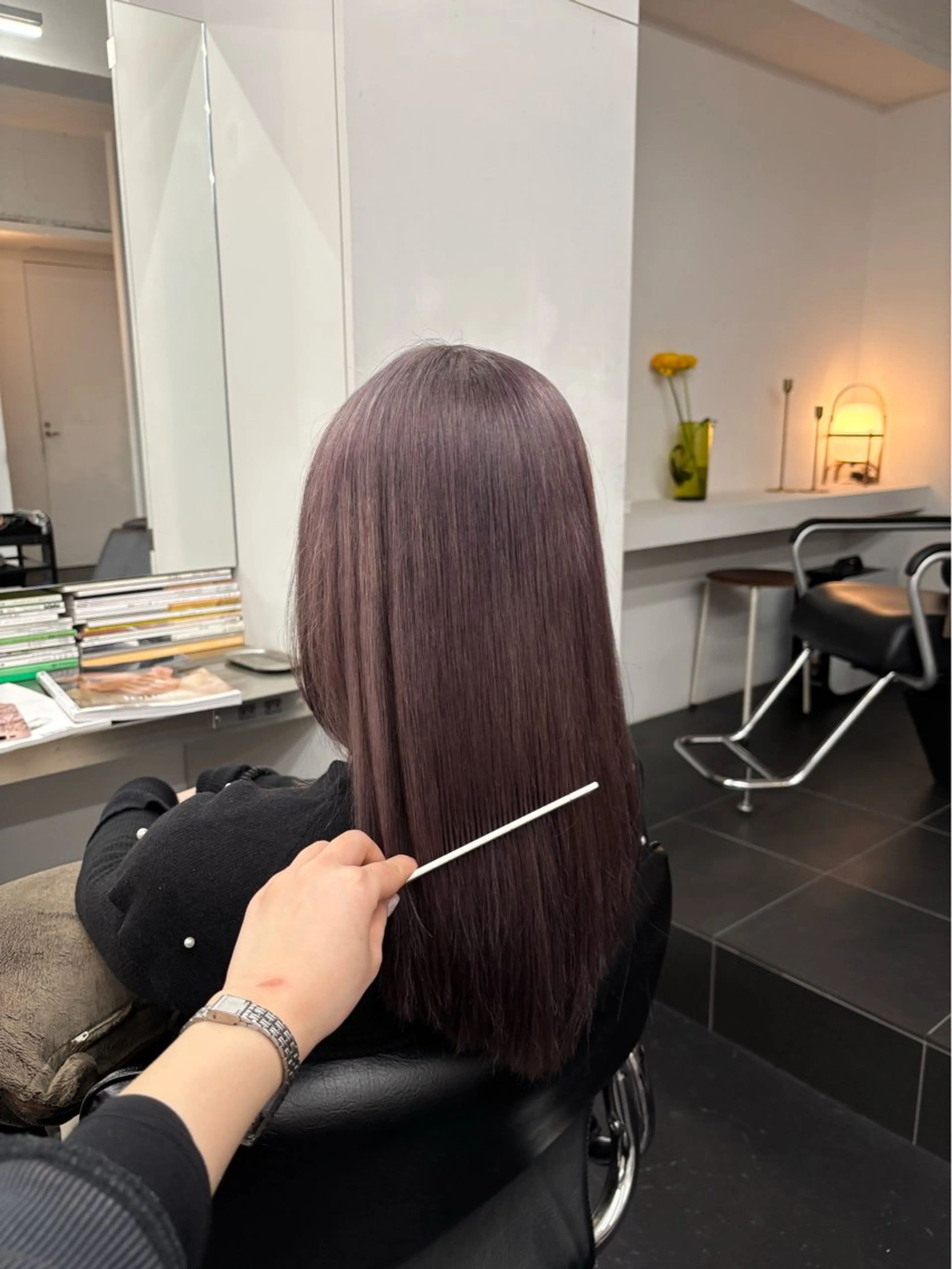 ロング カラー グレージュ ラベンダーカラー ラベンダーグレージュ ラベンダーグレー ピンクカラー 【ヤマザキアヤメ】 パーマモデル様募集中のヘアスタイル