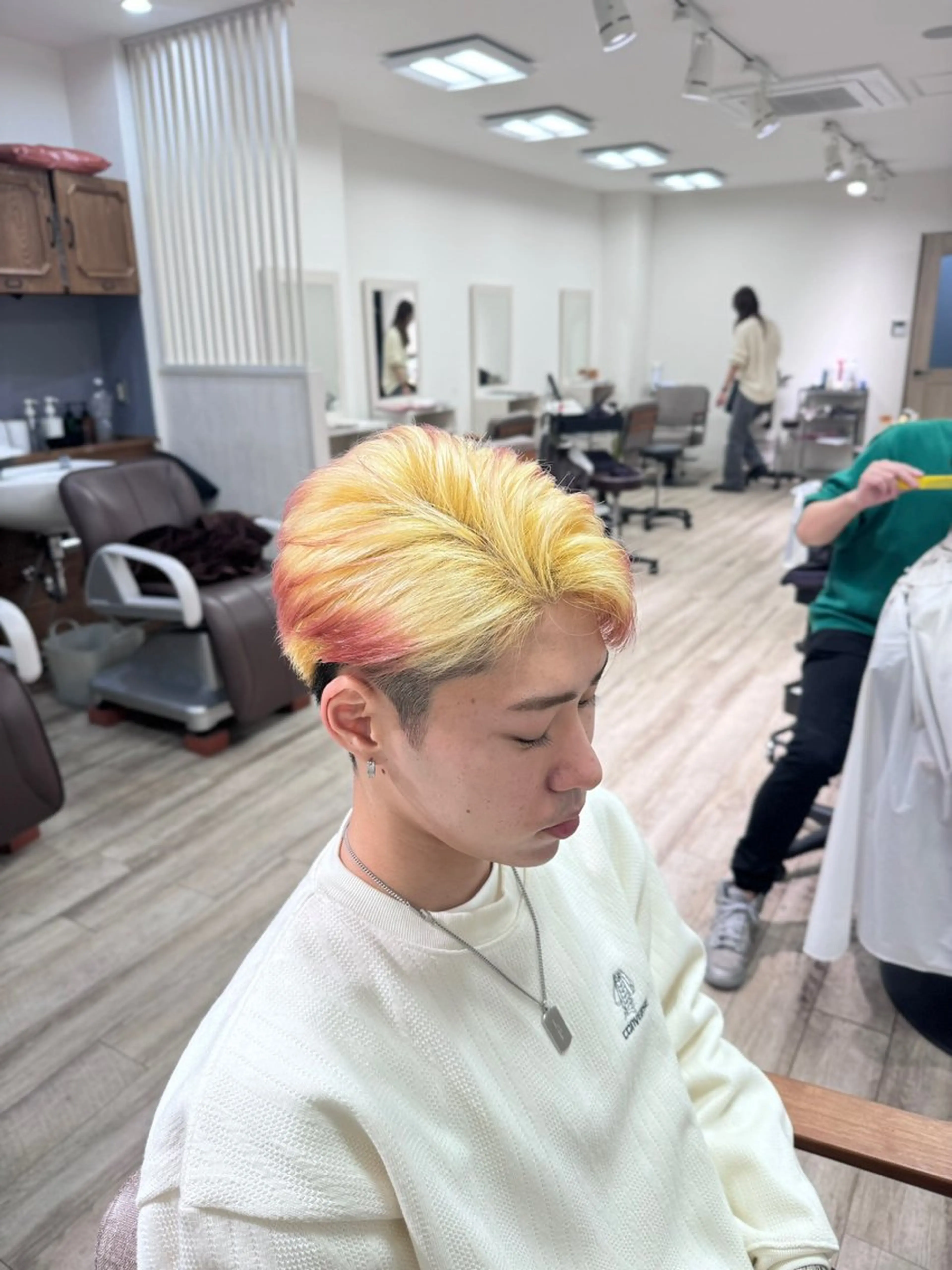 ショート カラー カット ヘアカラー トリートメント 【髪質改善・美髪 矯正】🌟だいち🌟のヘアスタイル