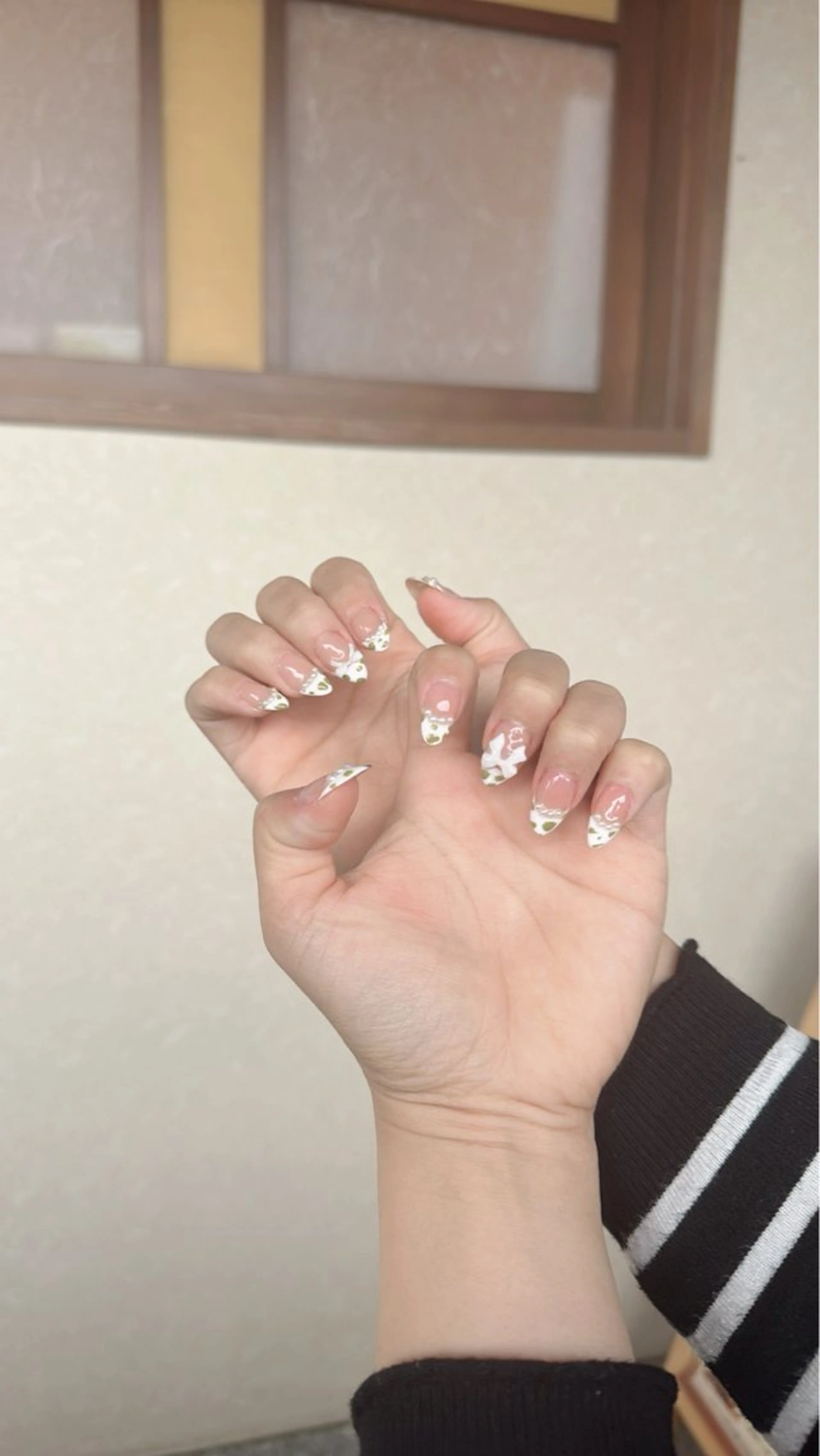 ネイル ハンドネイル 島尻 ユインのネイルデザイン