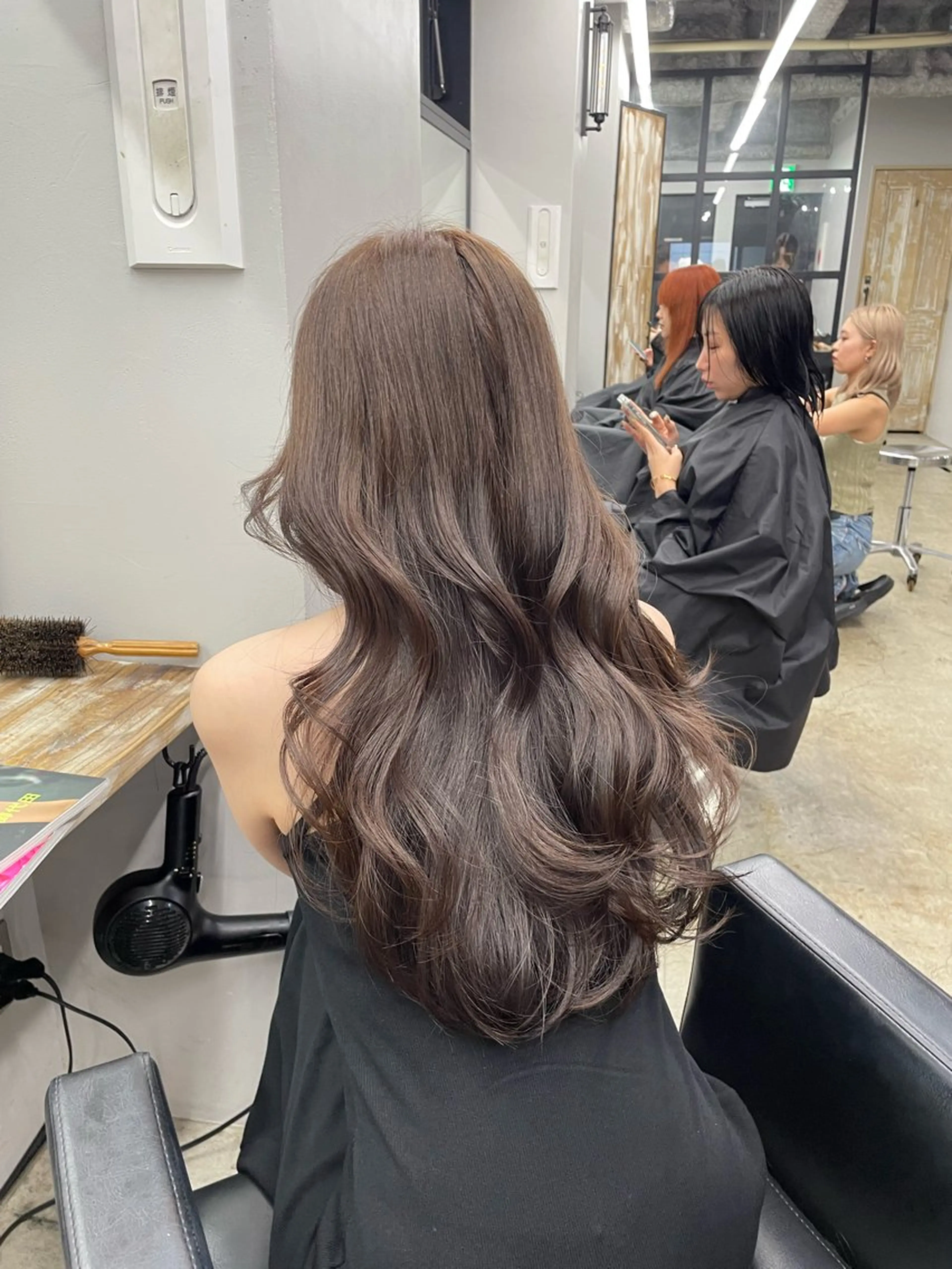 ロング カラー 新宿/韓国ヘア/ 髪質改善ストレートのヘアスタイル