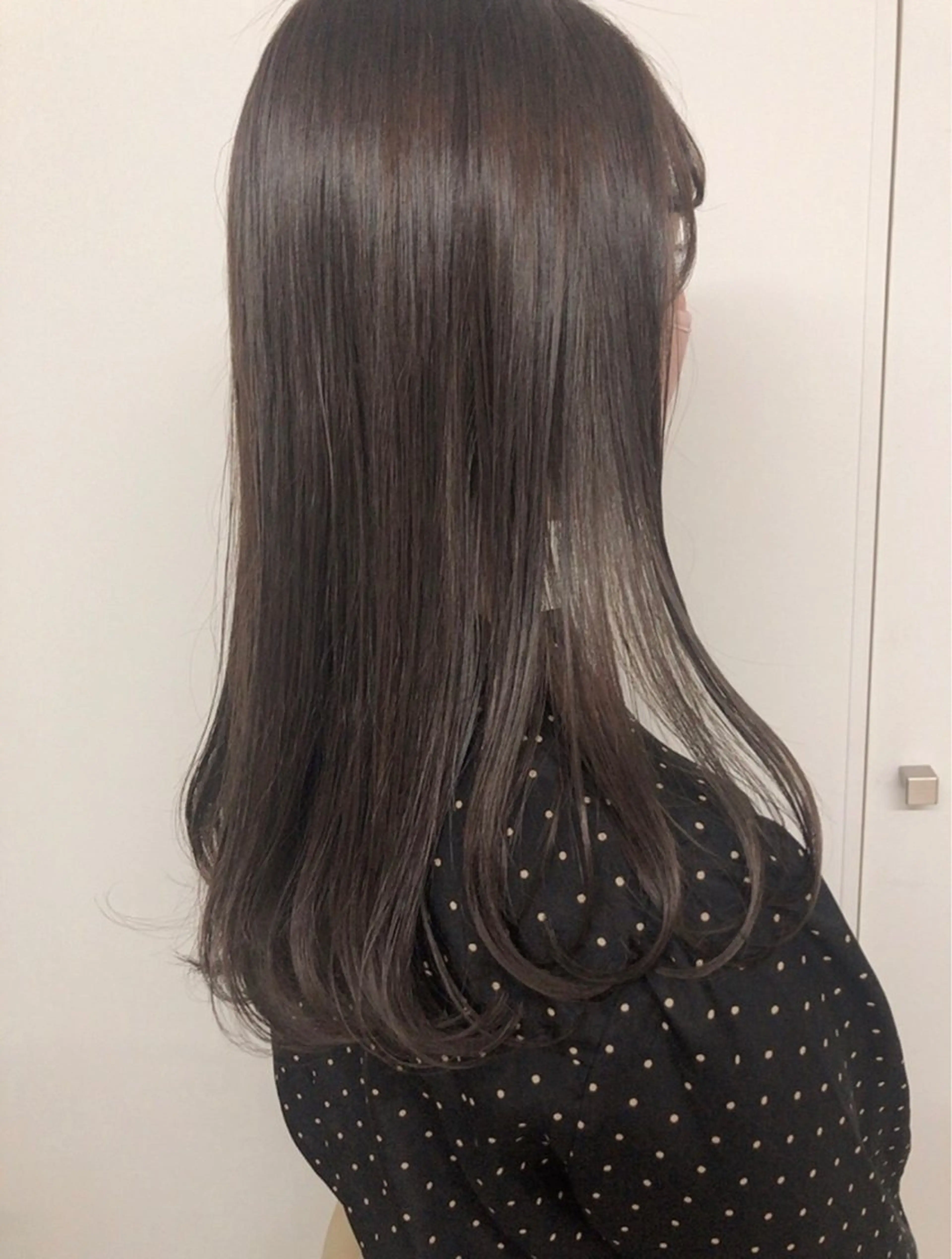 ロング カラー 黒髪 ブルーカラー ブルーブラック ケアカラー グレージュ ヘアカラー トリートメント ヘアセット ✨透明感ケアカラー✨ 長野ゆきなのヘアスタイル