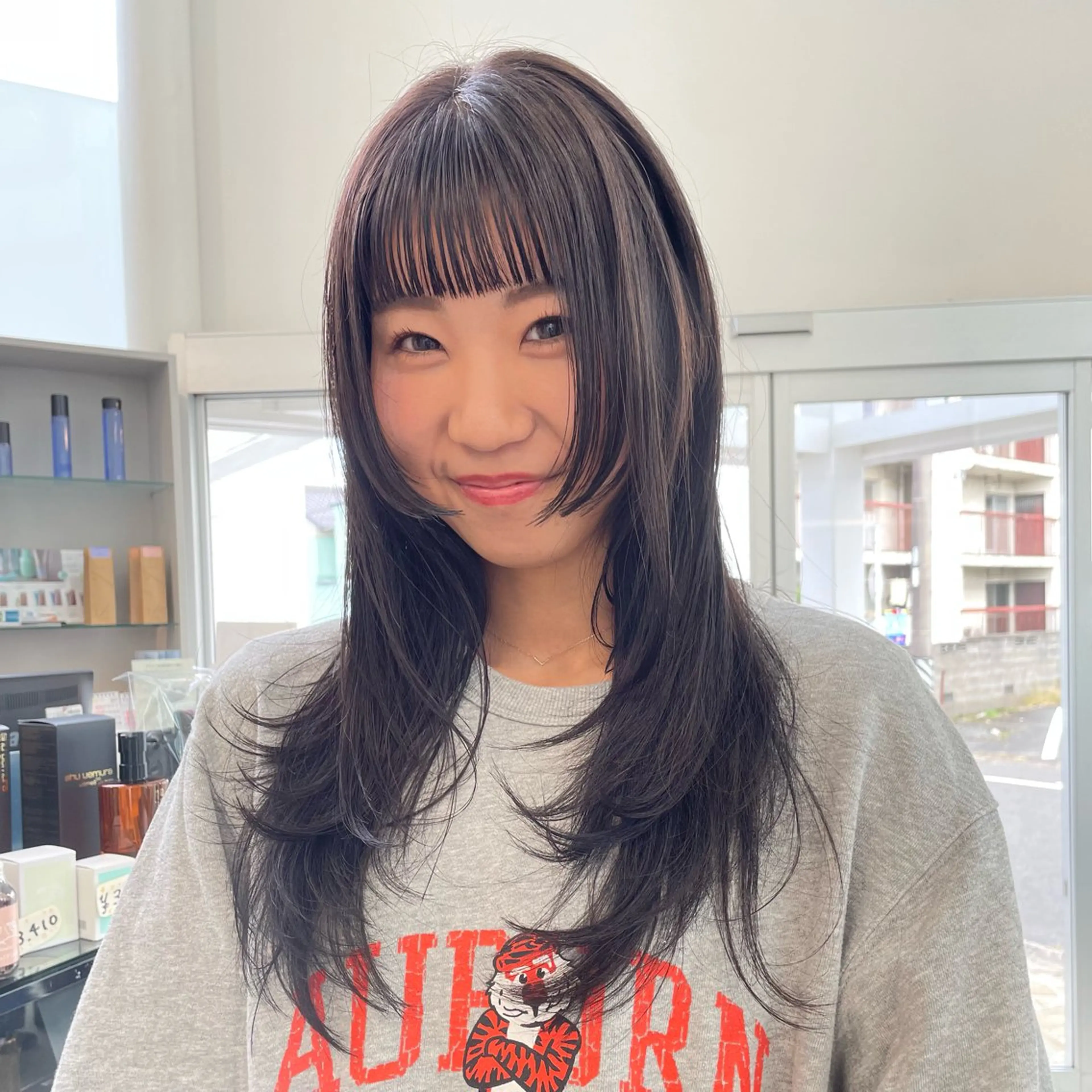 ロング パーマ/ハイトーン/ レイヤー/伊藤萌のヘアスタイル