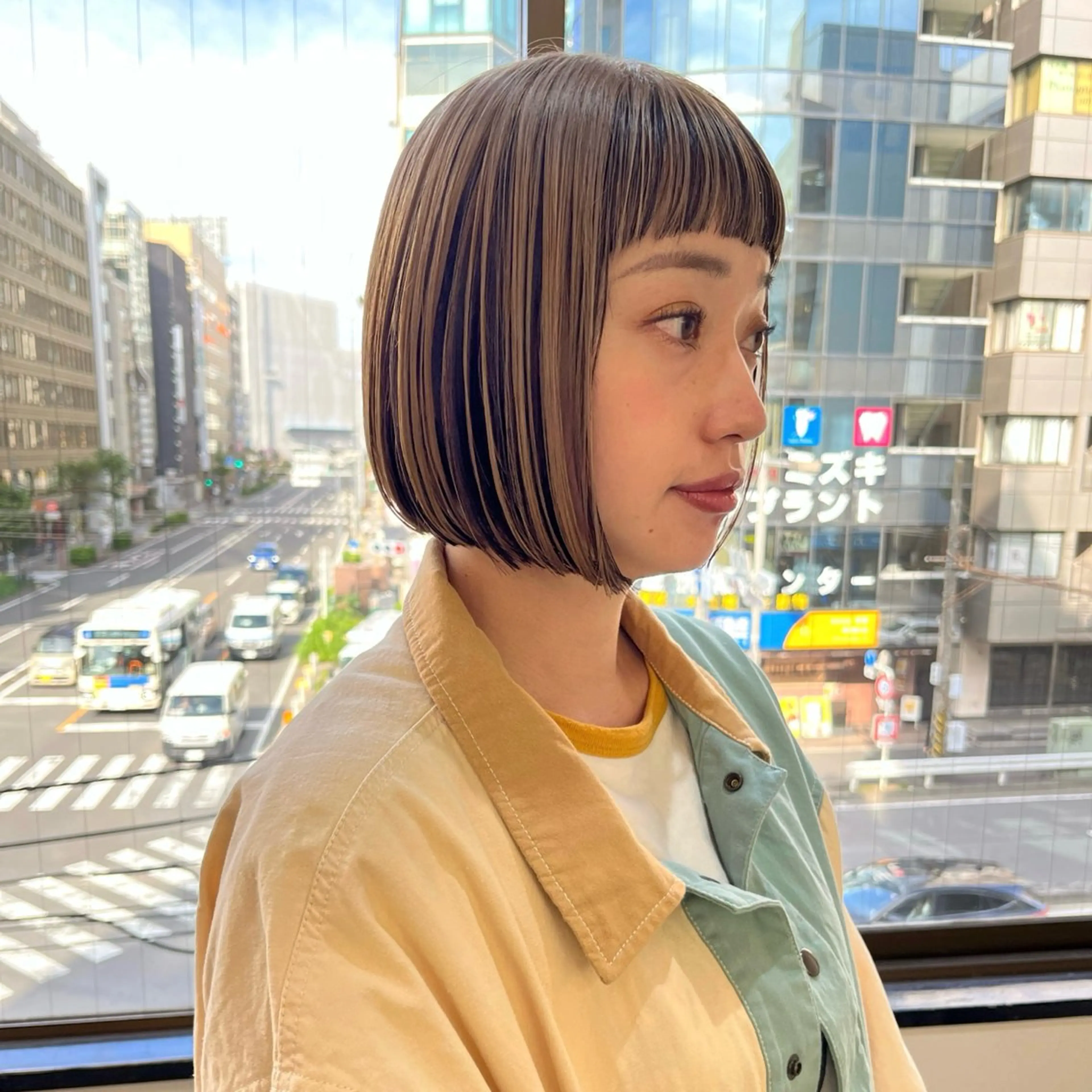 ショート カラー ブリーチ ブリーチなしカラー ボブ 髪質改善 レイヤーカット カット ヘアカラー トリートメント 初めてのショート お任せください✂️のヘアスタイル