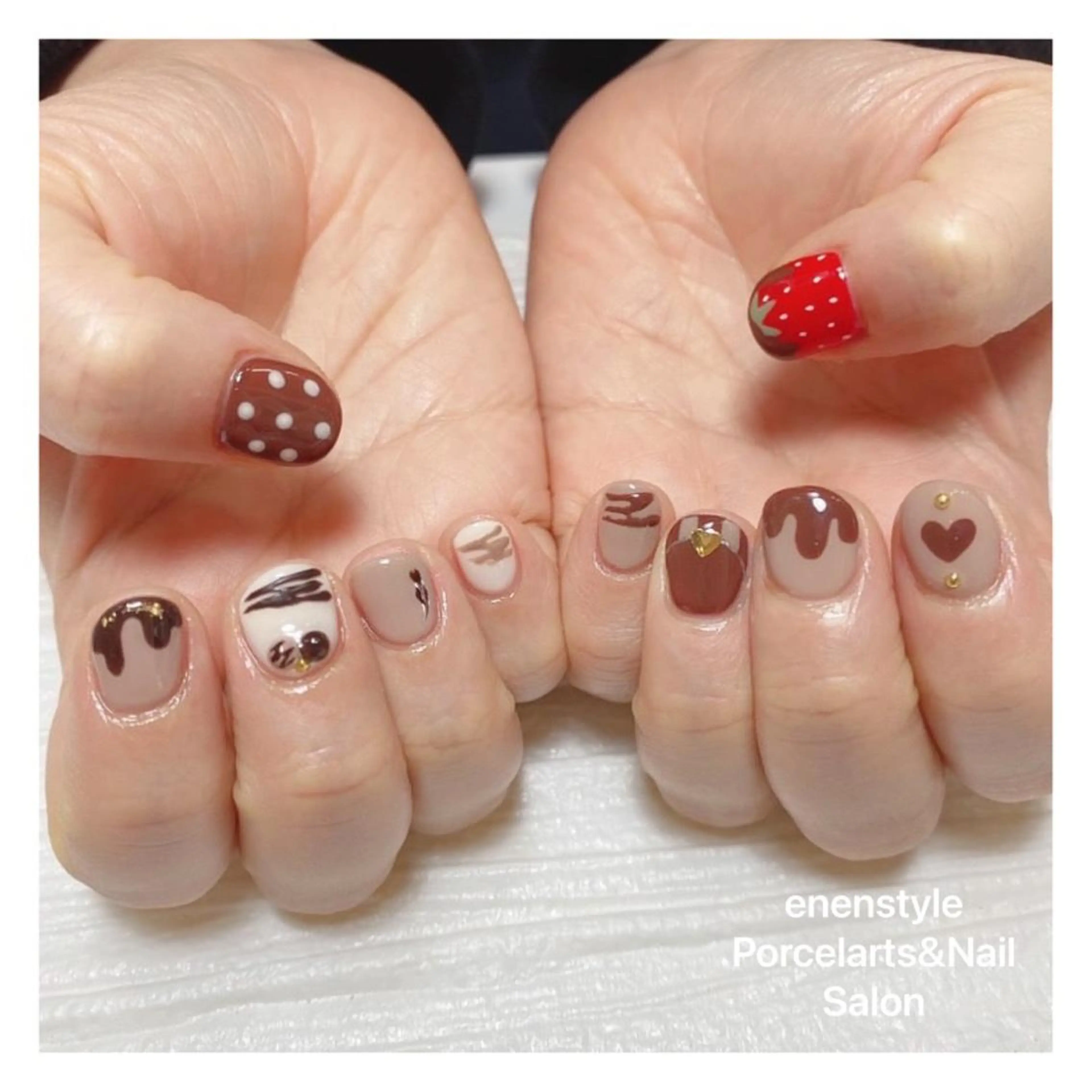 ショート ネイル ハンドネイル 👑enen style👑のネイルデザイン