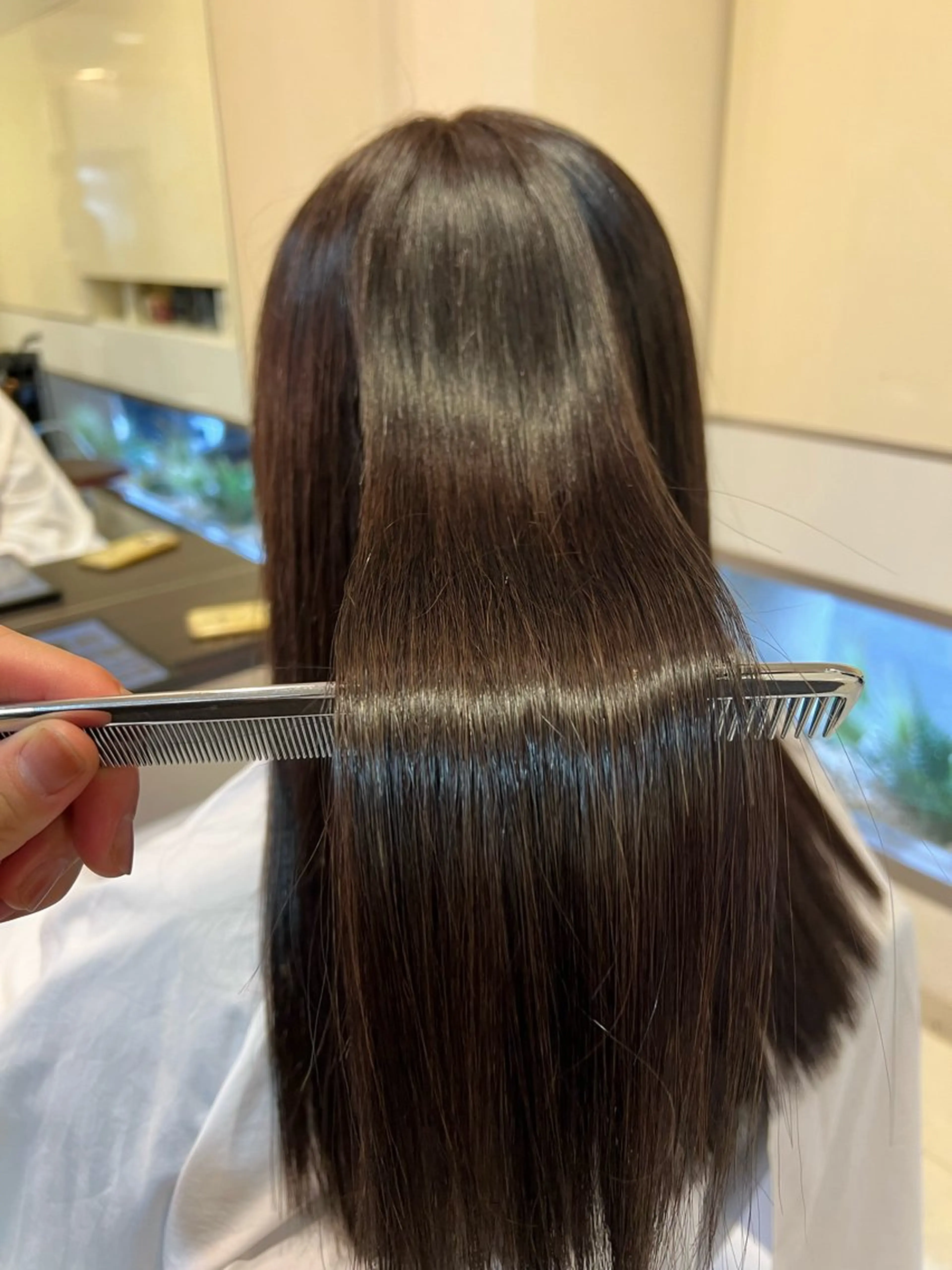 パーマ AIconic nagoya所属・縮毛矯正/ レイヤー/ミディアムのヘアスタイル