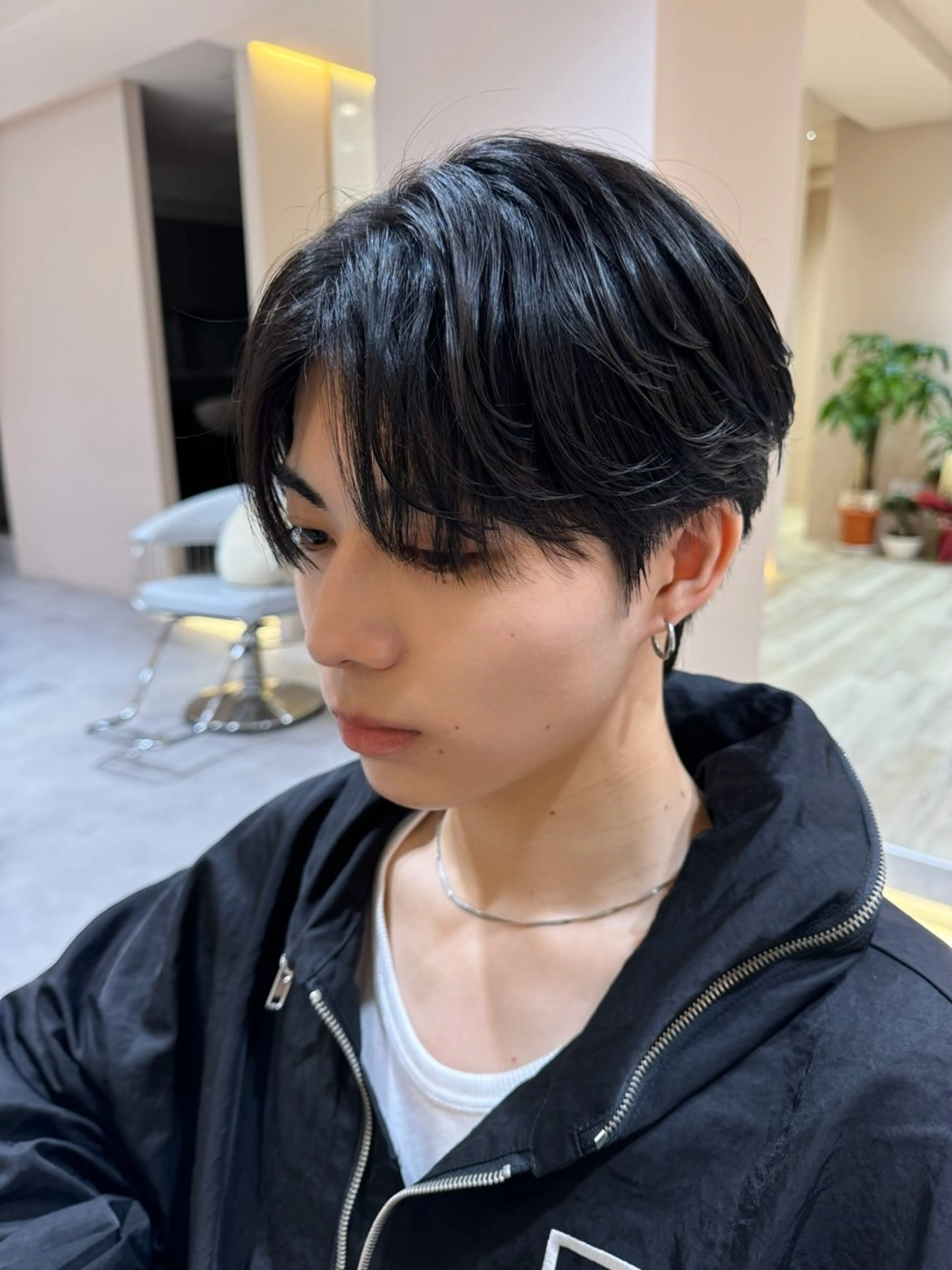 ショート 曲がる縮毛矯正 センターパート/翼のヘアスタイル