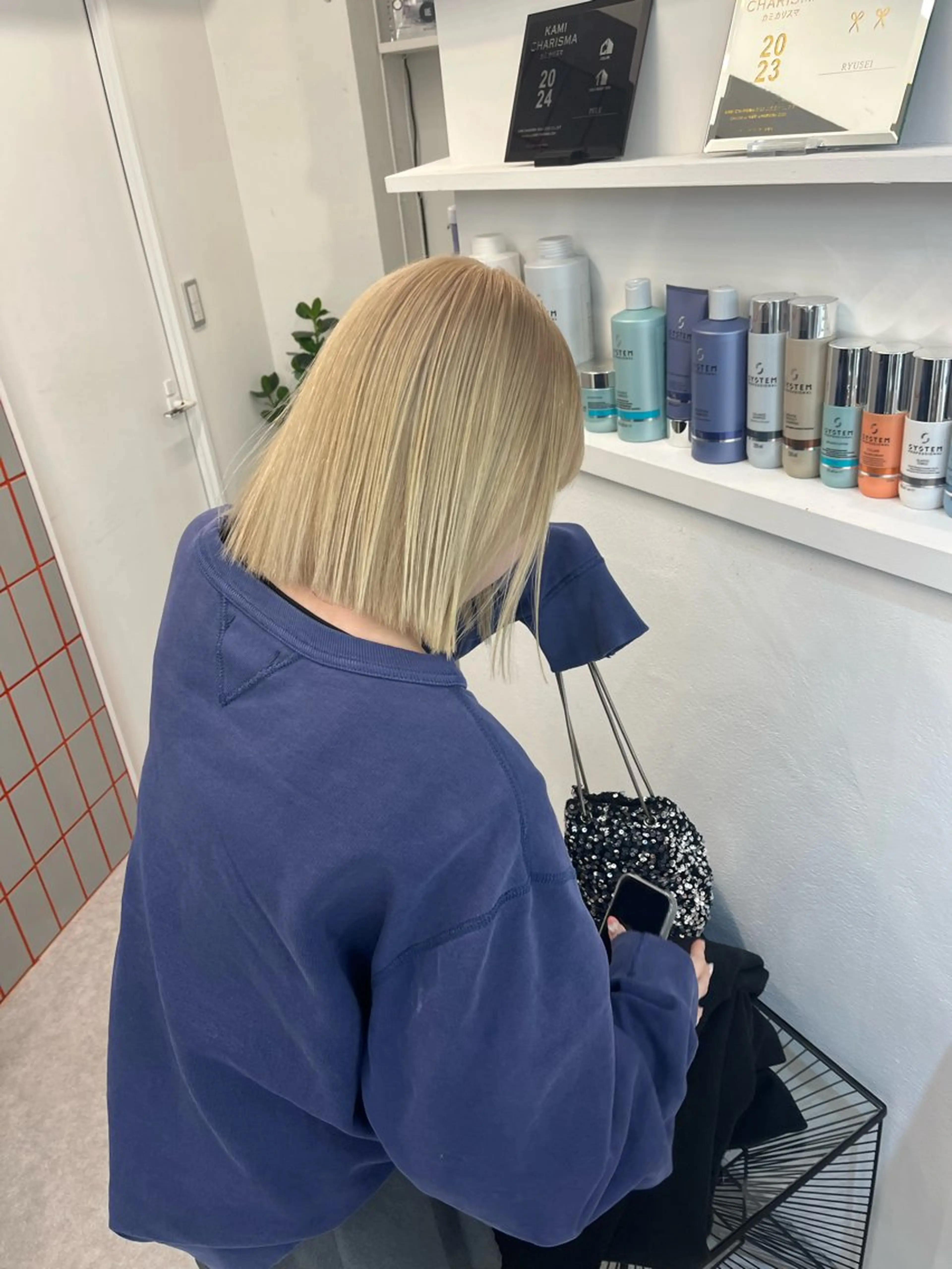 ミディアム カラー ベージュカラー ブロンド ダブルカラー ハイトーンカラー ピンクカラー カットモデル様無料 💎saaya💎のヘアスタイル