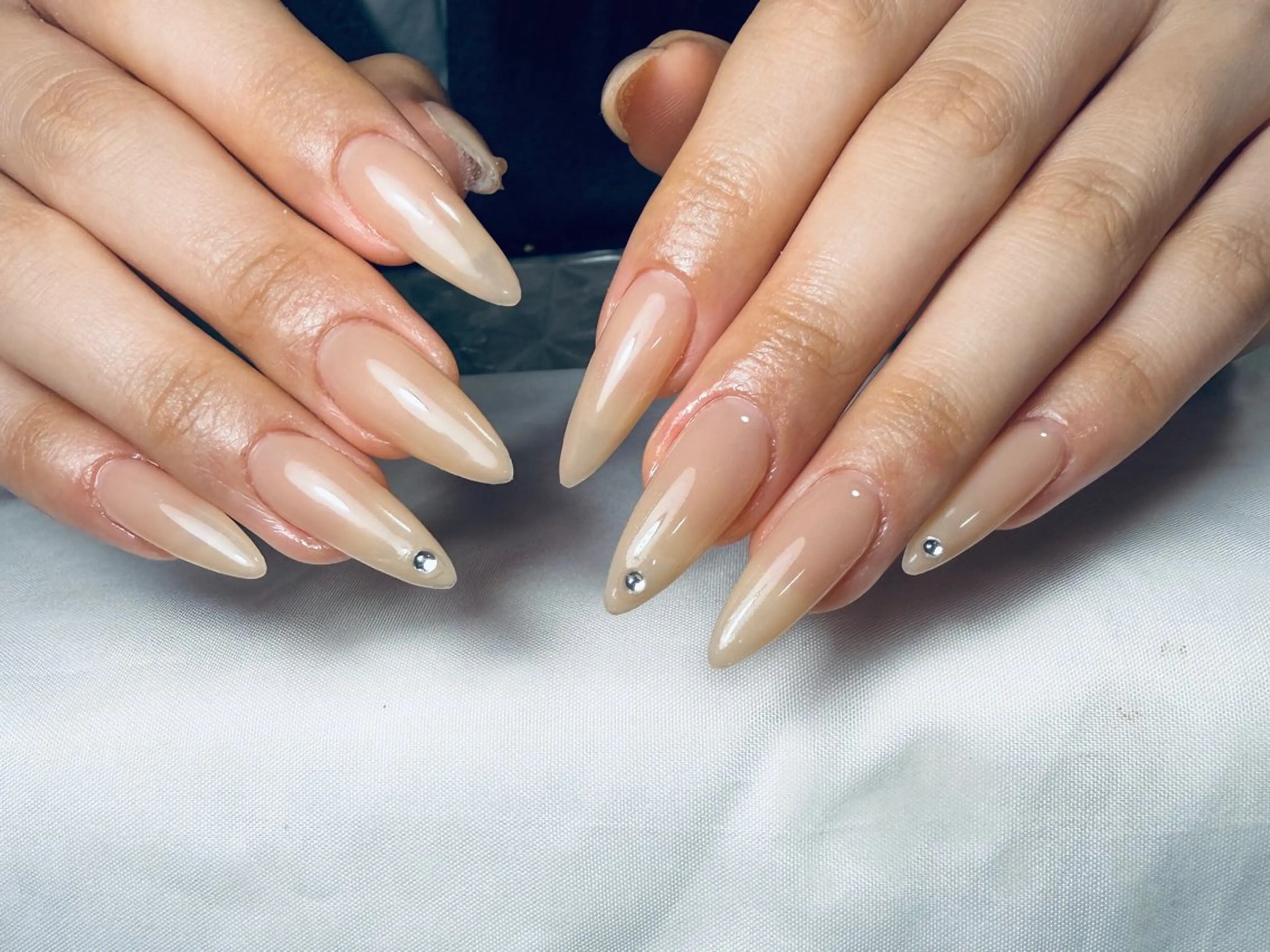 ネイル アートネイル フレンチネイル ジェルネイル グラデーション 韓国ネイル ハンドネイル 💕鈴木ユリ パラジェル/オフ無料のネイルデザイン