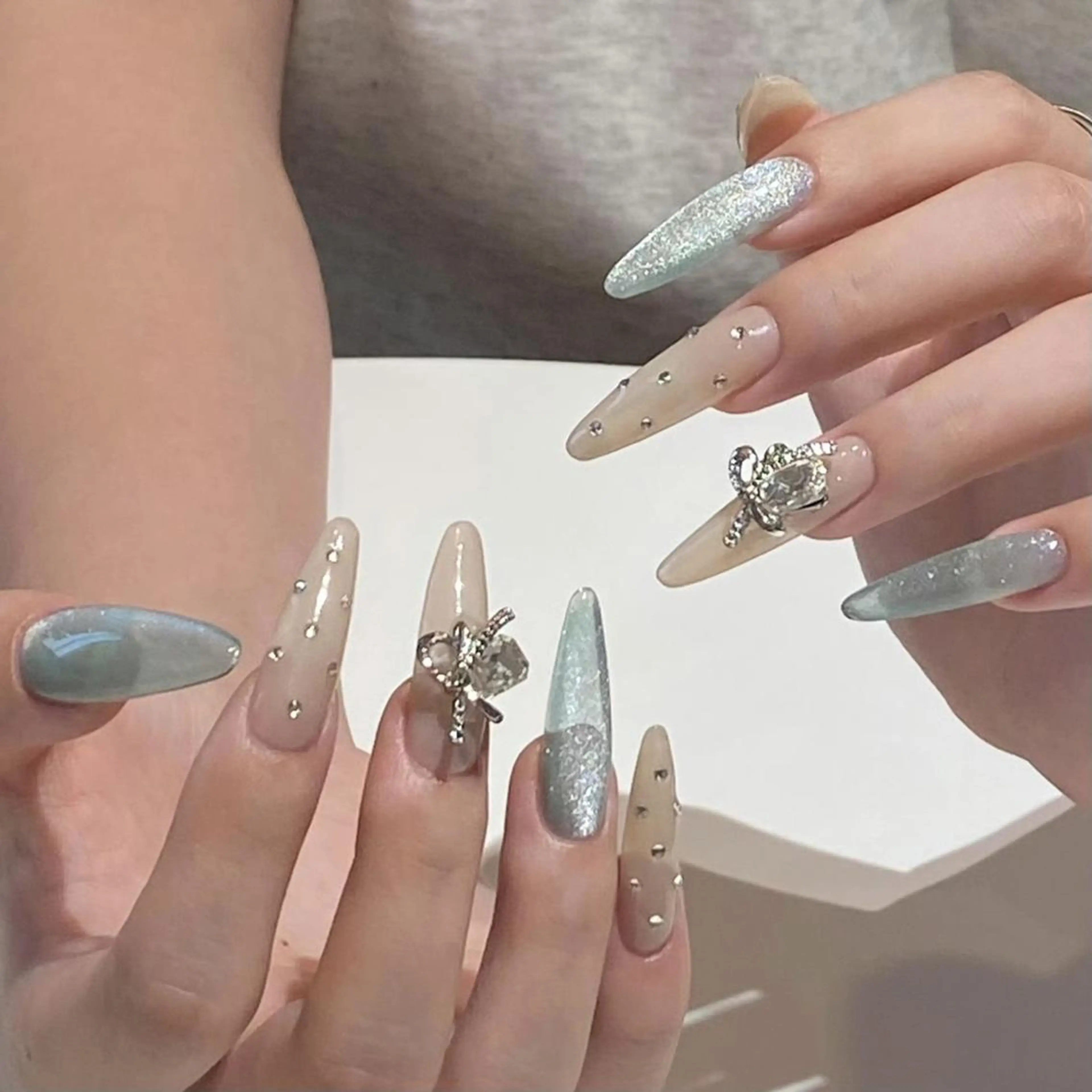 ネイル エリ🫧 nail池袋東口のネイルデザイン