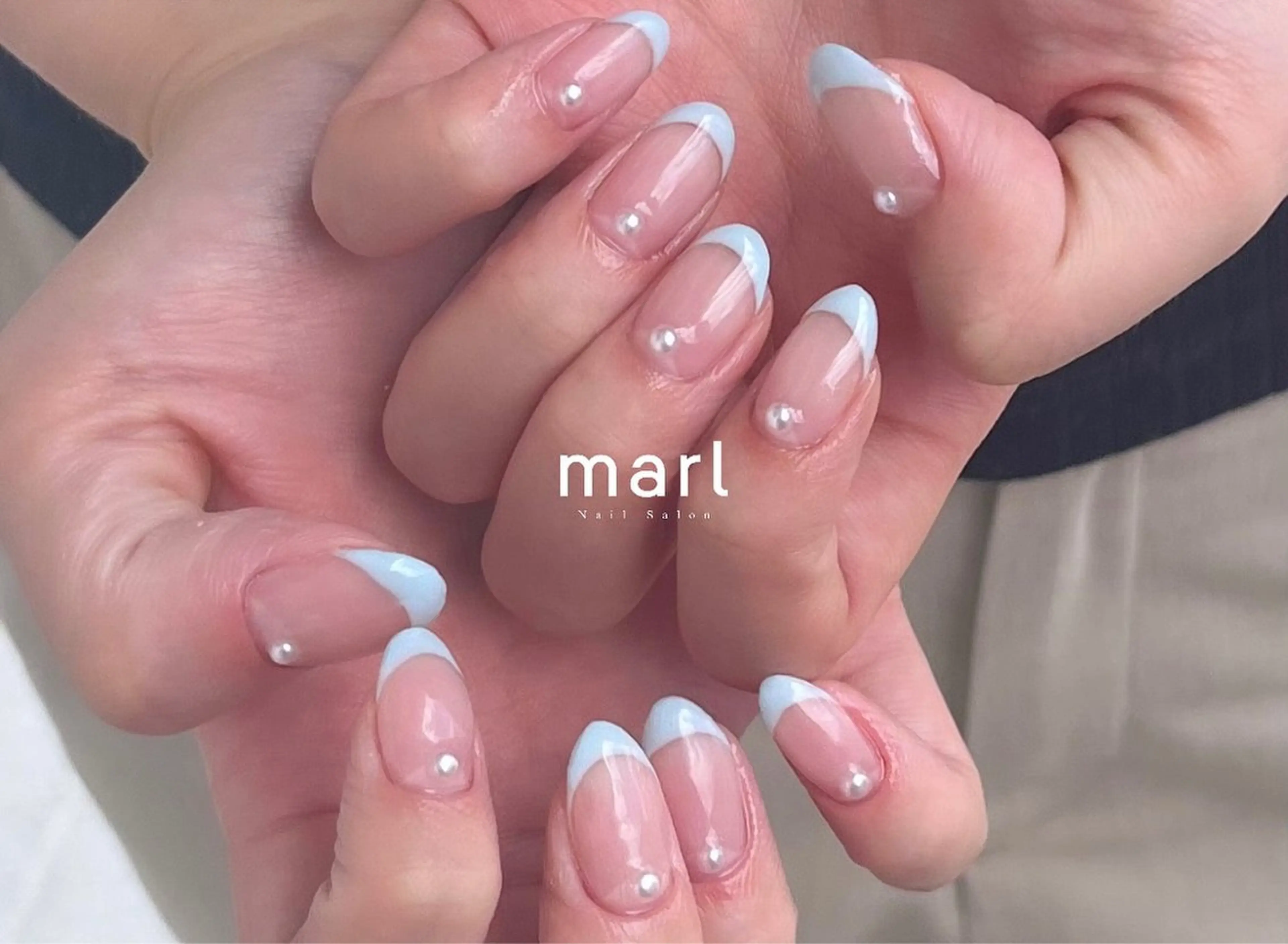 ネイル アートネイル ホワイト nue -Msisnail&eyebrow-【ムー】所属・nue【ムー】 SUZUKAのネイルデザイン