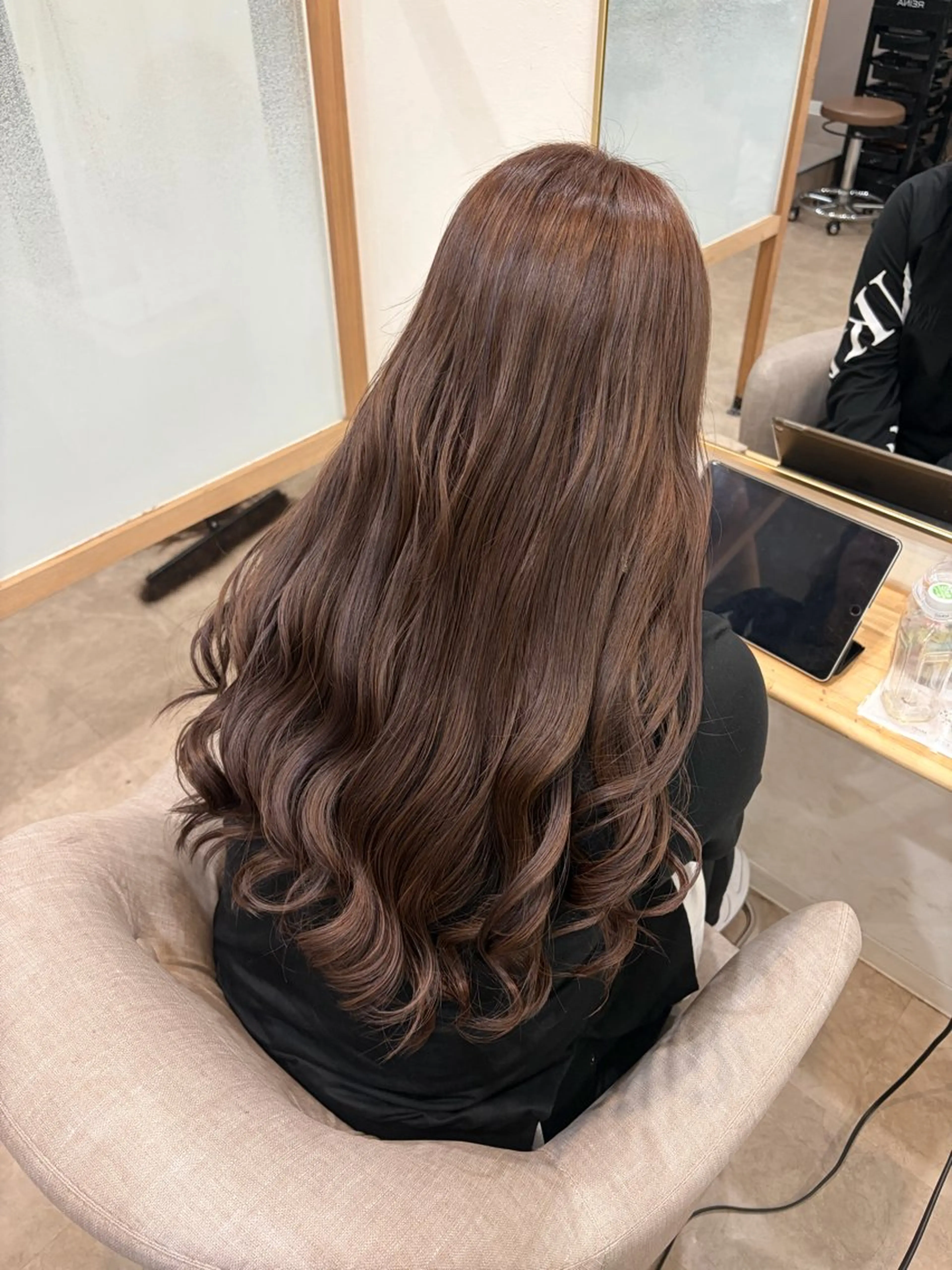 ロング ヘアカラー 野川 彩音のヘアスタイル