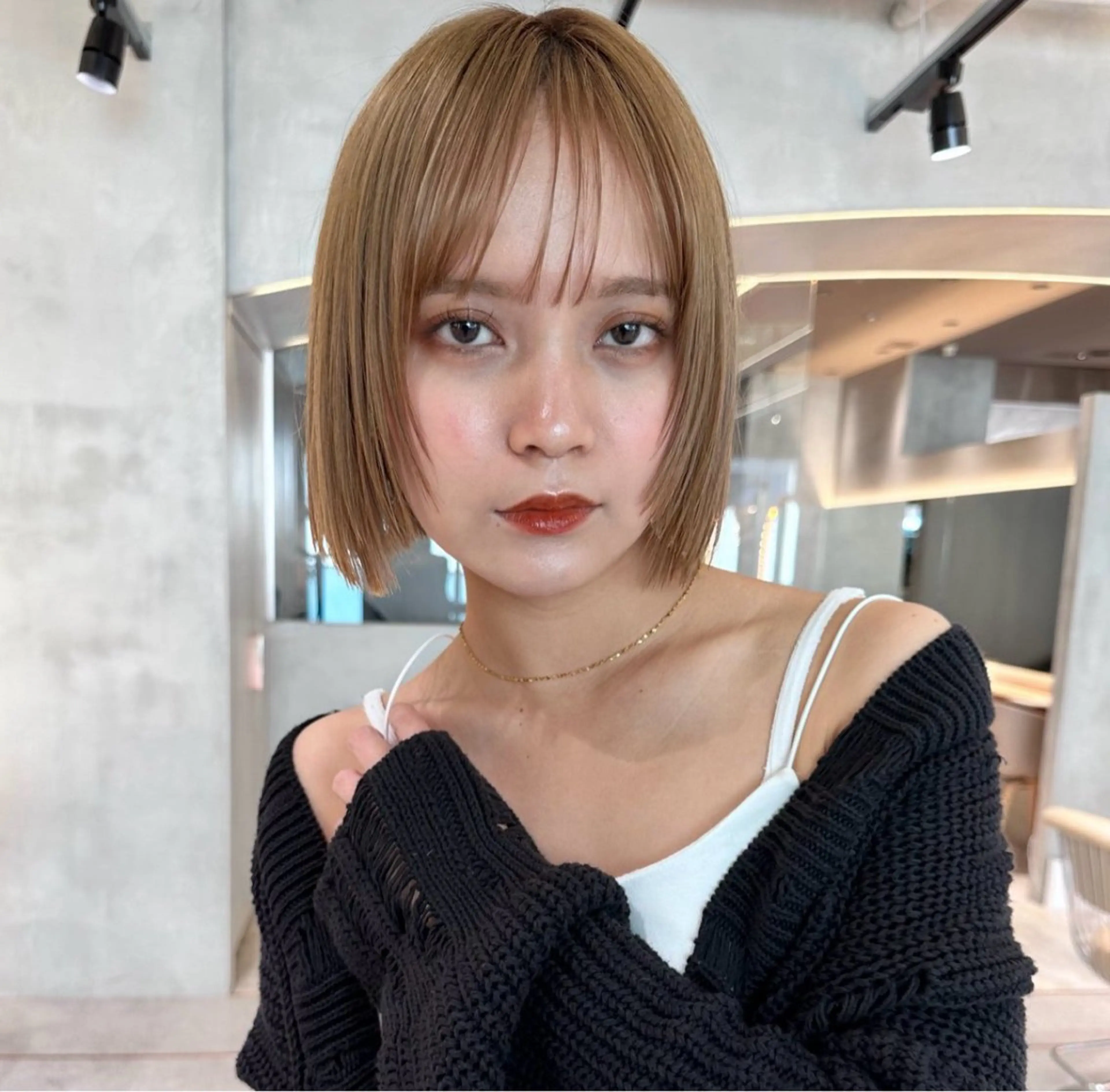 ショート 顔周りカット 小顔カット VIVIE 福岡天神店のヘアスタイル