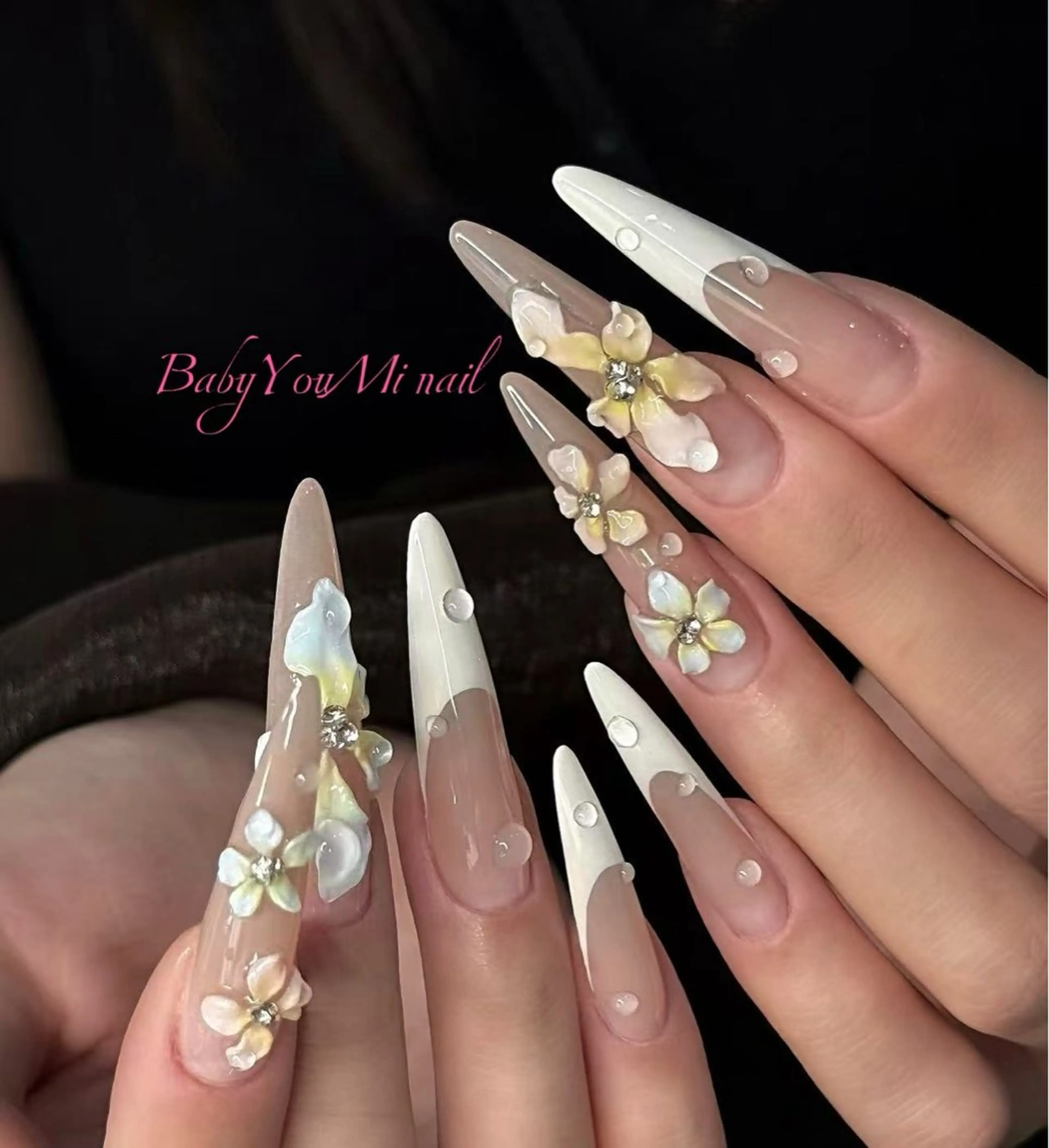 ネイル オーロラネイル フラワーネイル フットネイル フレンチネイル ジェルネイル ハンドネイル 相沢 さやかのネイルデザイン