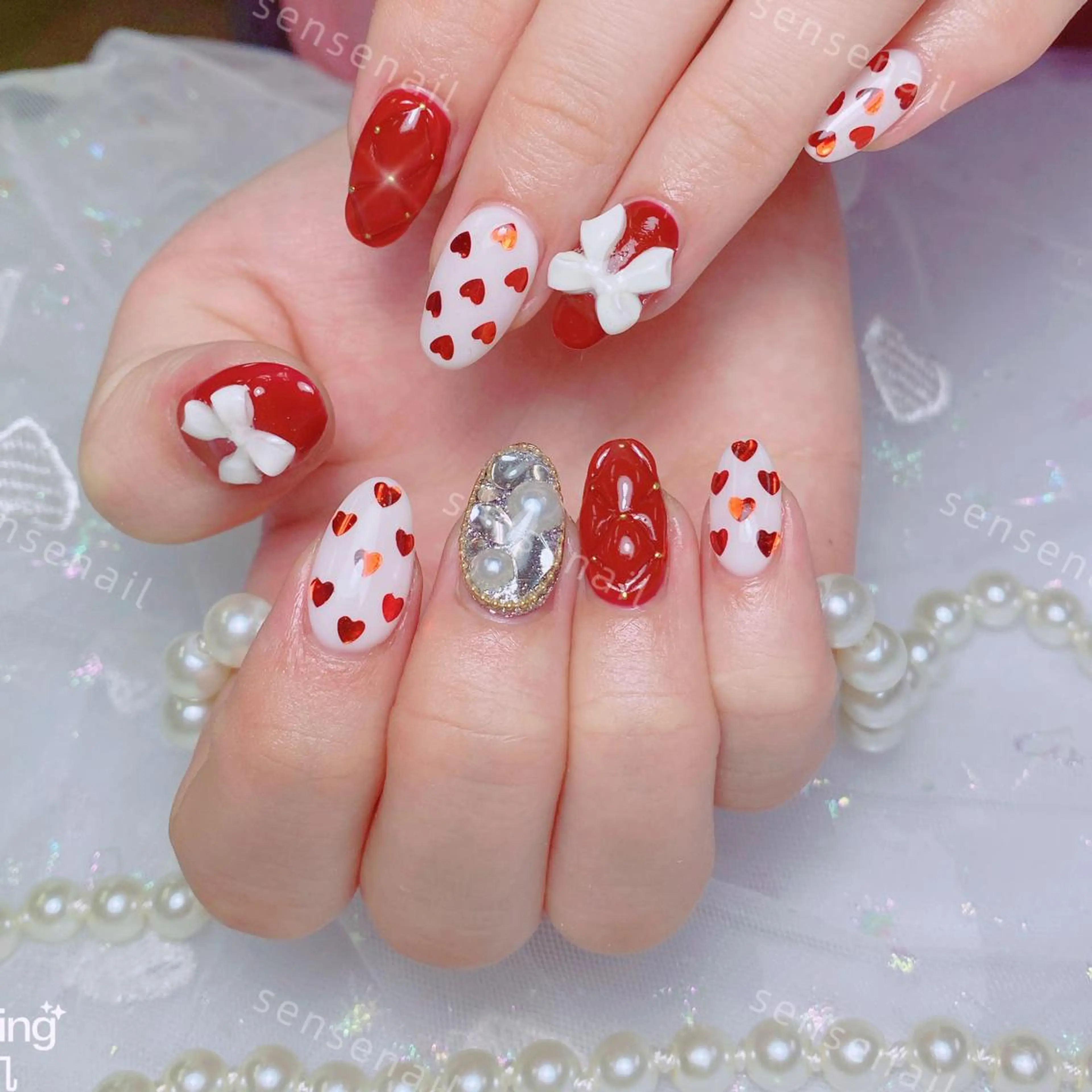 ネイル Queening 🦋のネイルデザイン