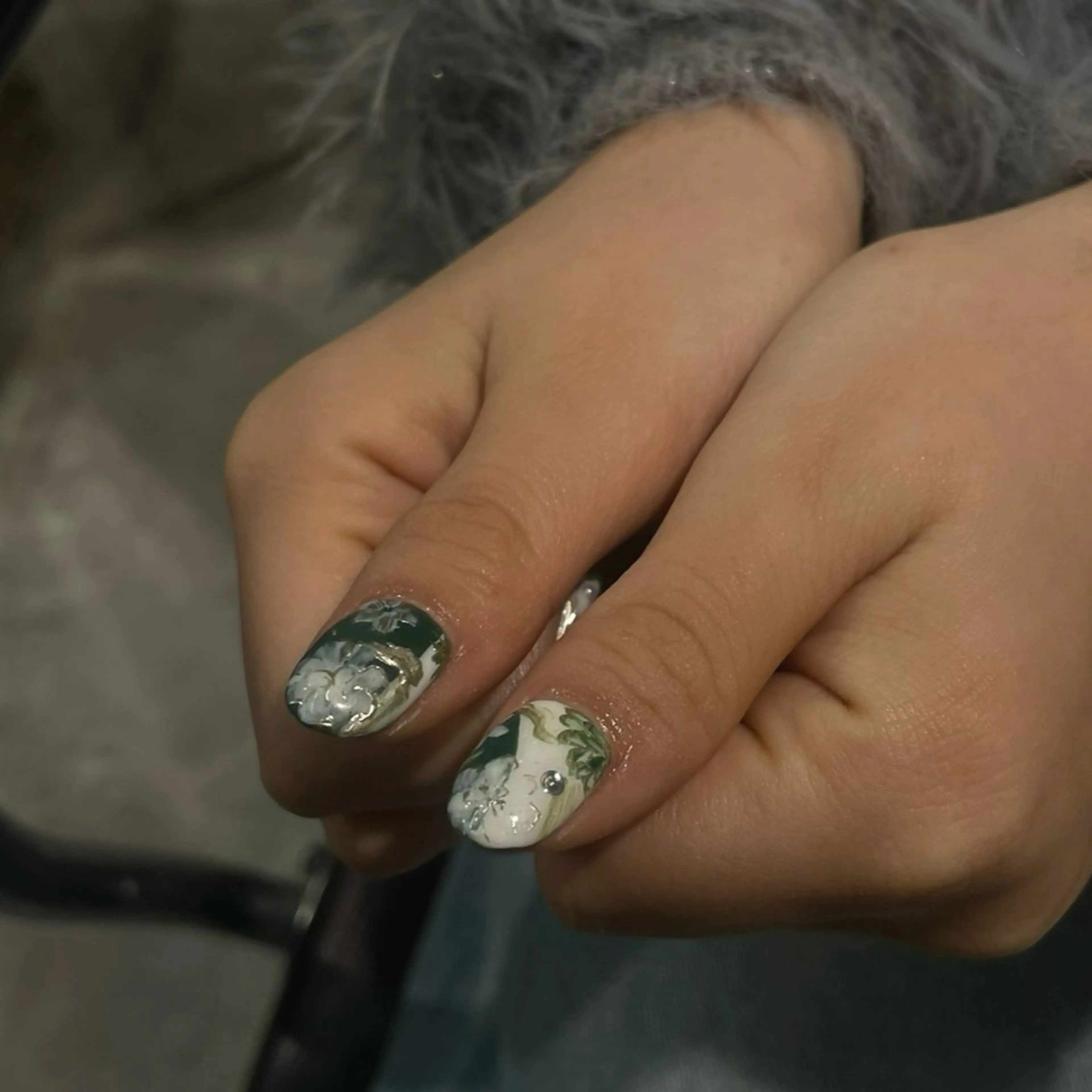 ネイル ハンドネイル ハンドケア 艶ｶﾗｰ･:*個性派 ﾈｲﾙ🦋mire-のネイルデザイン