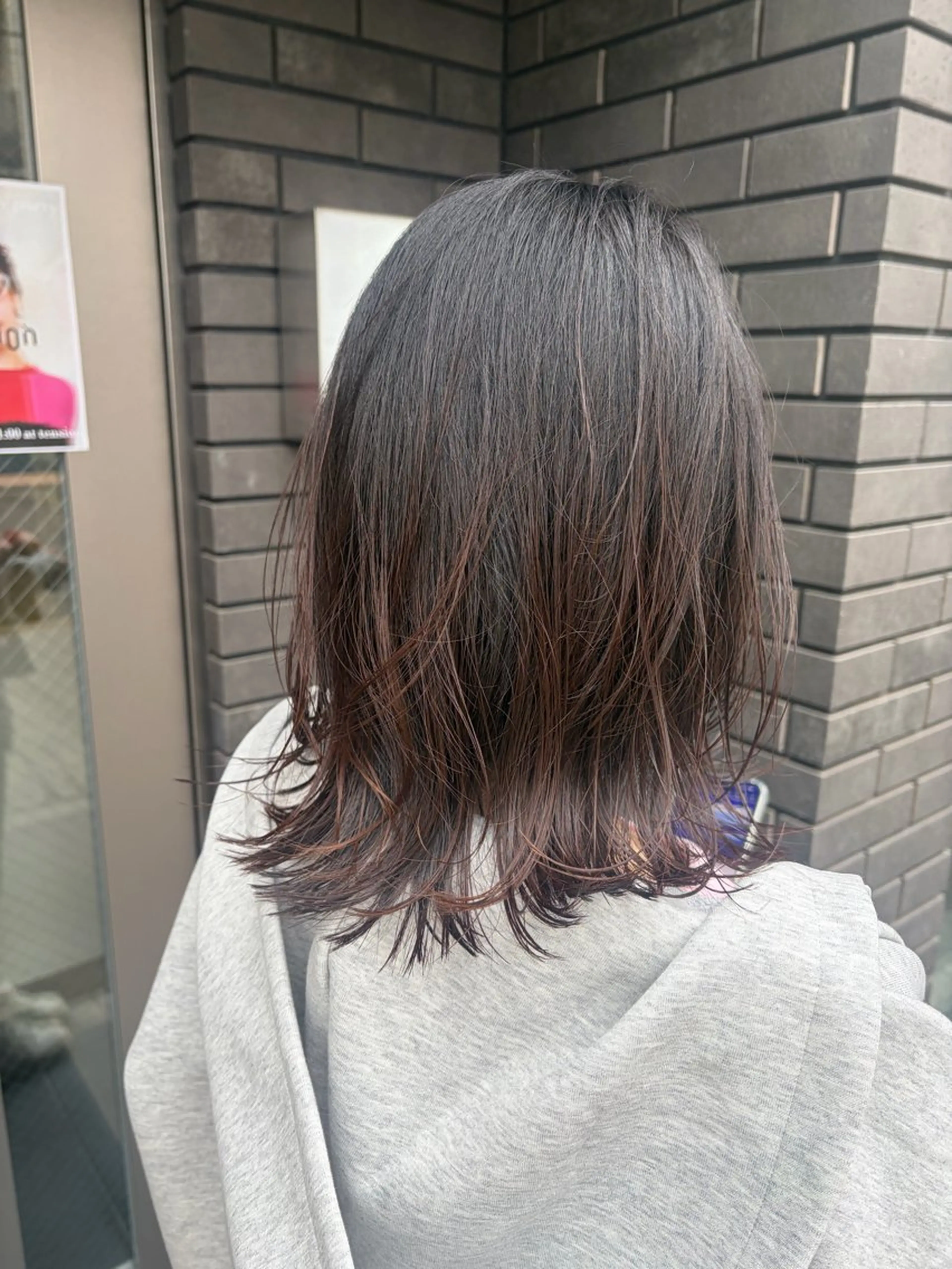 ミディアム ミディアムレイヤー レイヤーカット カット トリートメント cana 札幌レイヤースタイルのヘアスタイル