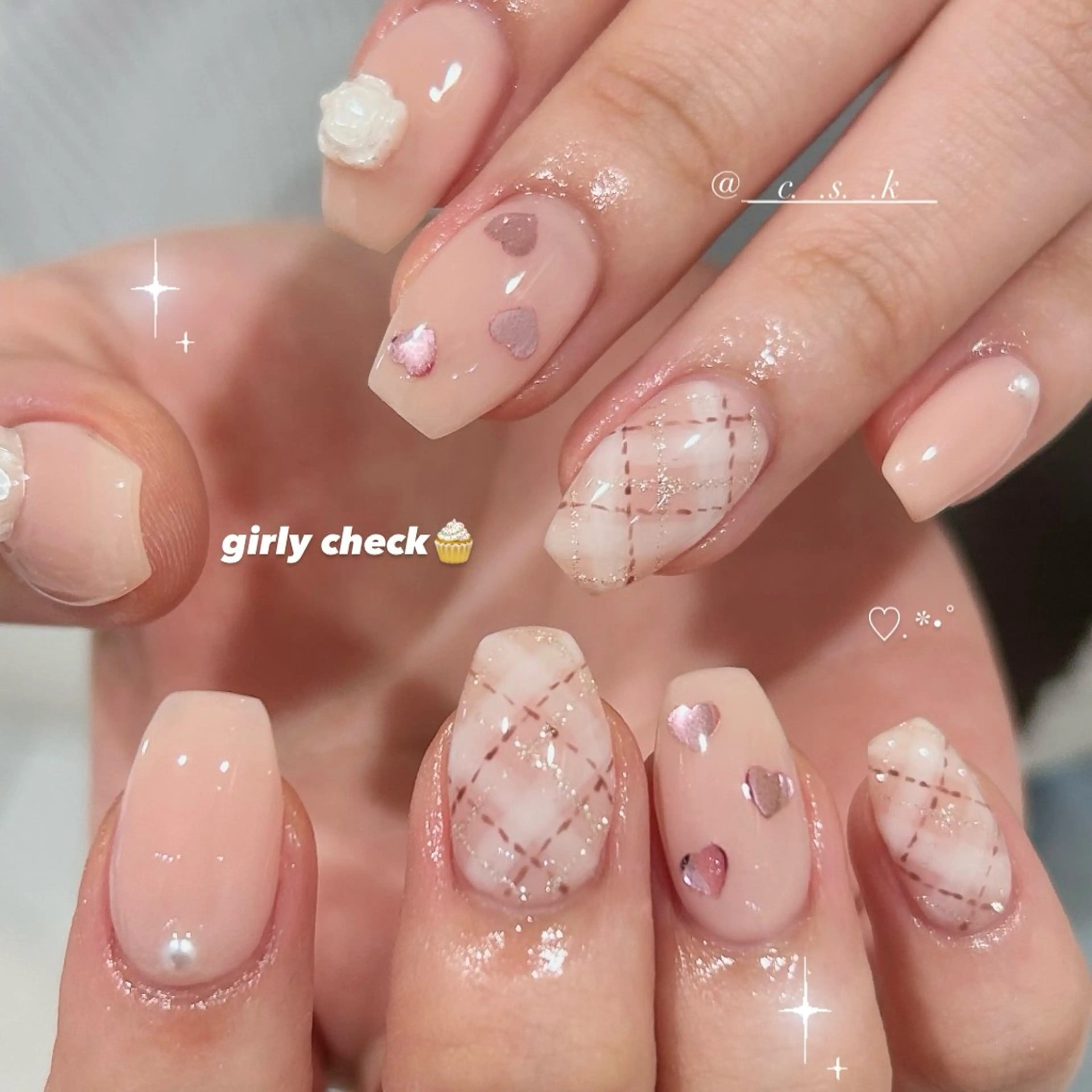 ネイル ハート ハンドネイル 🎀チーク/ちゅるん 🫧chisa🎀のネイルデザイン