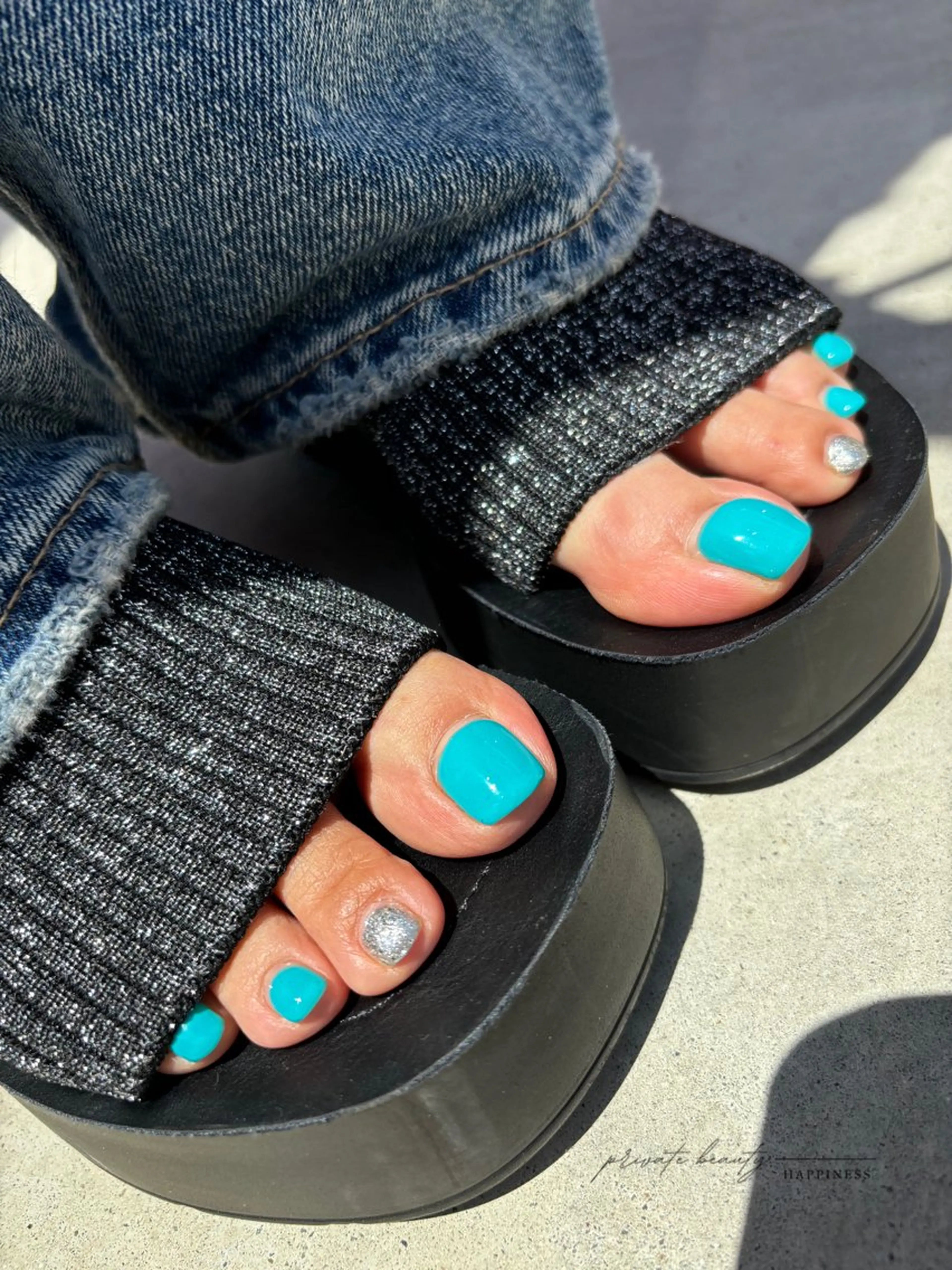 ネイル フットネイル happiness nailのネイルデザイン