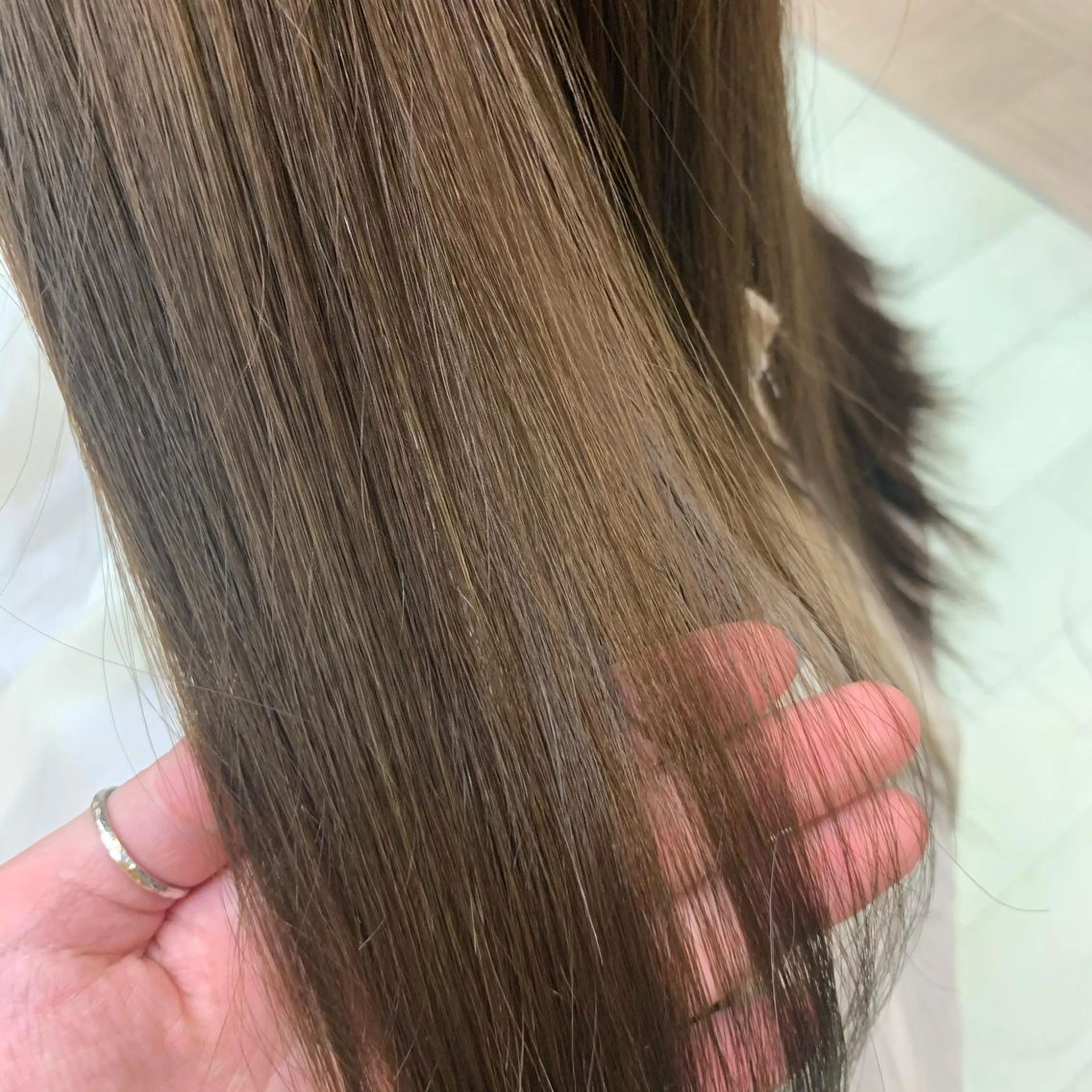 ロング カラー ブラウンカラー オリーブブラウン ヘアカラー ウスイ ハルカのヘアスタイル