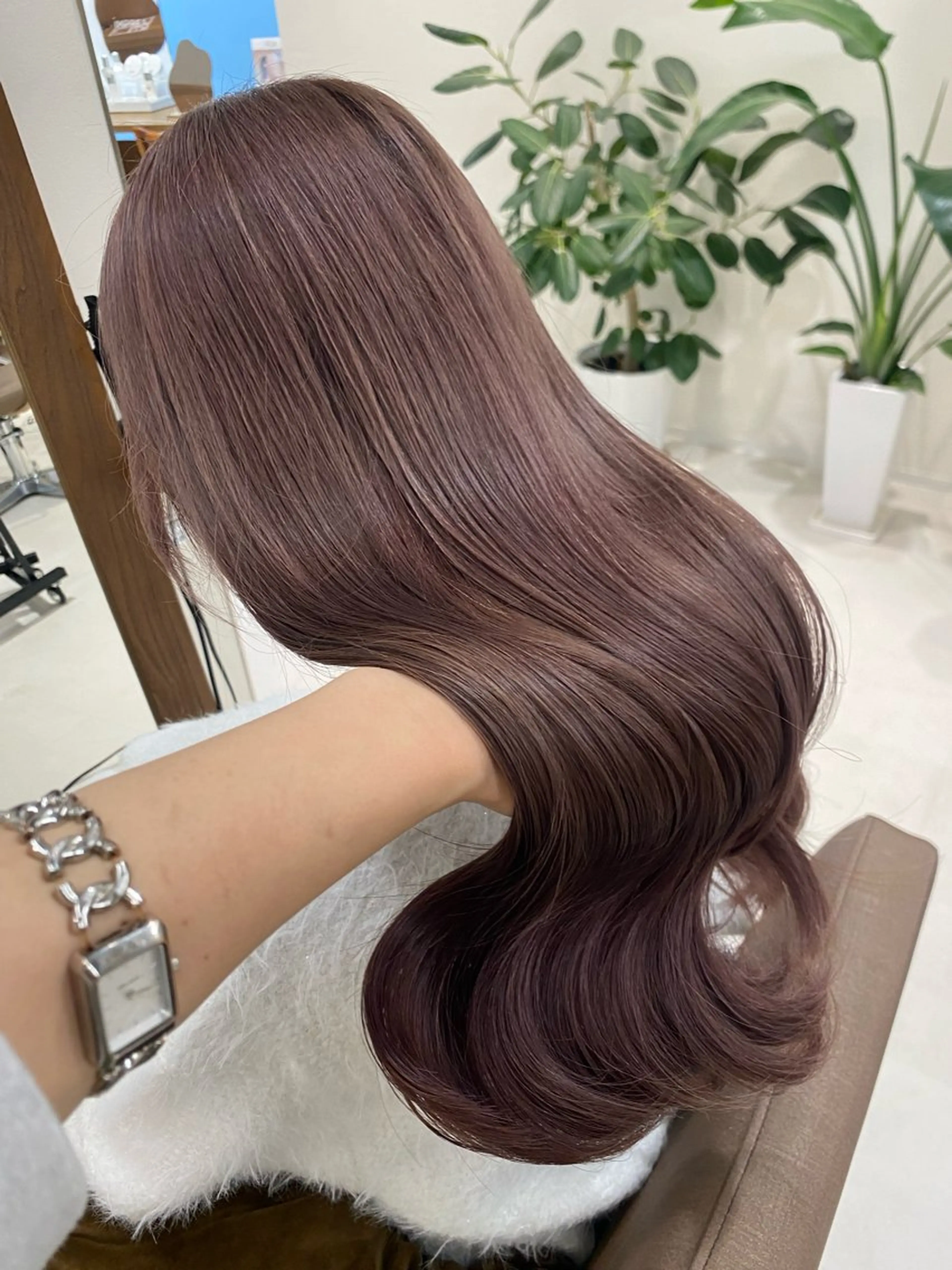 ロング カラー ベージュカラー ピンクカラー ピンクベージュ ヘアカラー トリートメント Liru:smart salon/茅ヶ崎のヘアスタイル