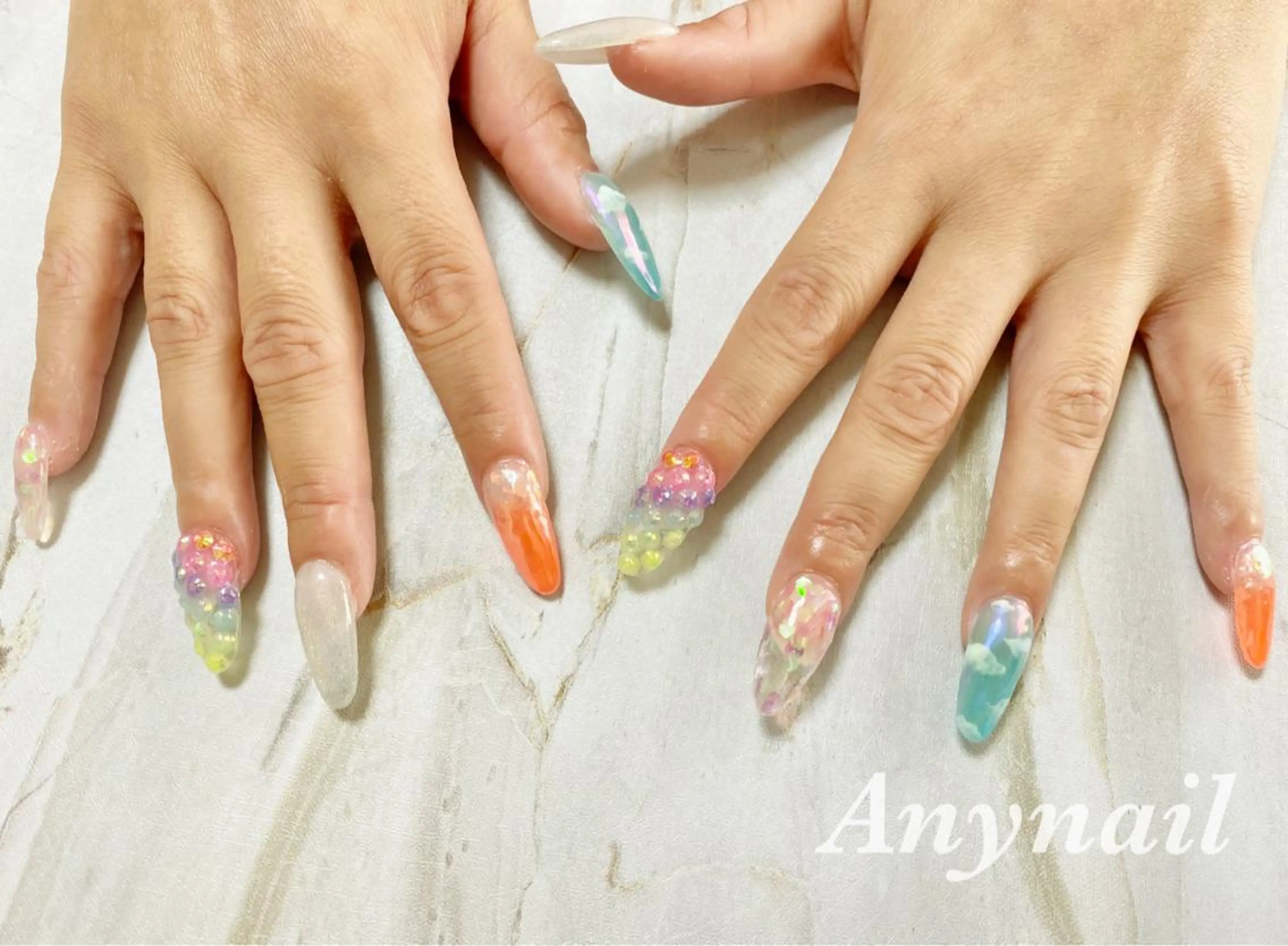 ネイル オーロラネイル ブルー マグネットネイル スカルプネイル 夏ネイル ハンドネイル 岩澤 恵子のネイルデザイン