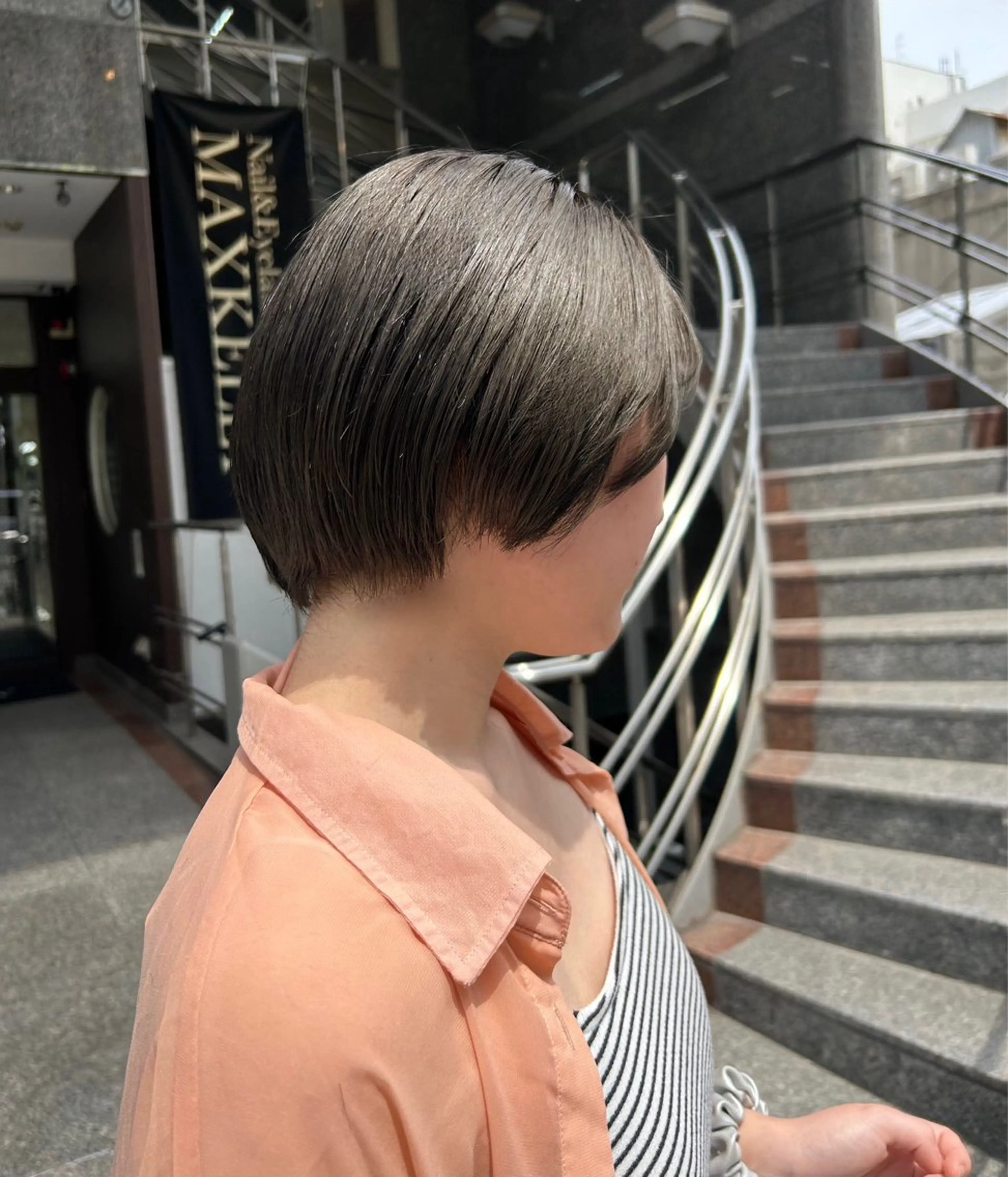 カラー ベージュカラー オリーブベージュ stylist 倉本恋のヘアスタイル
