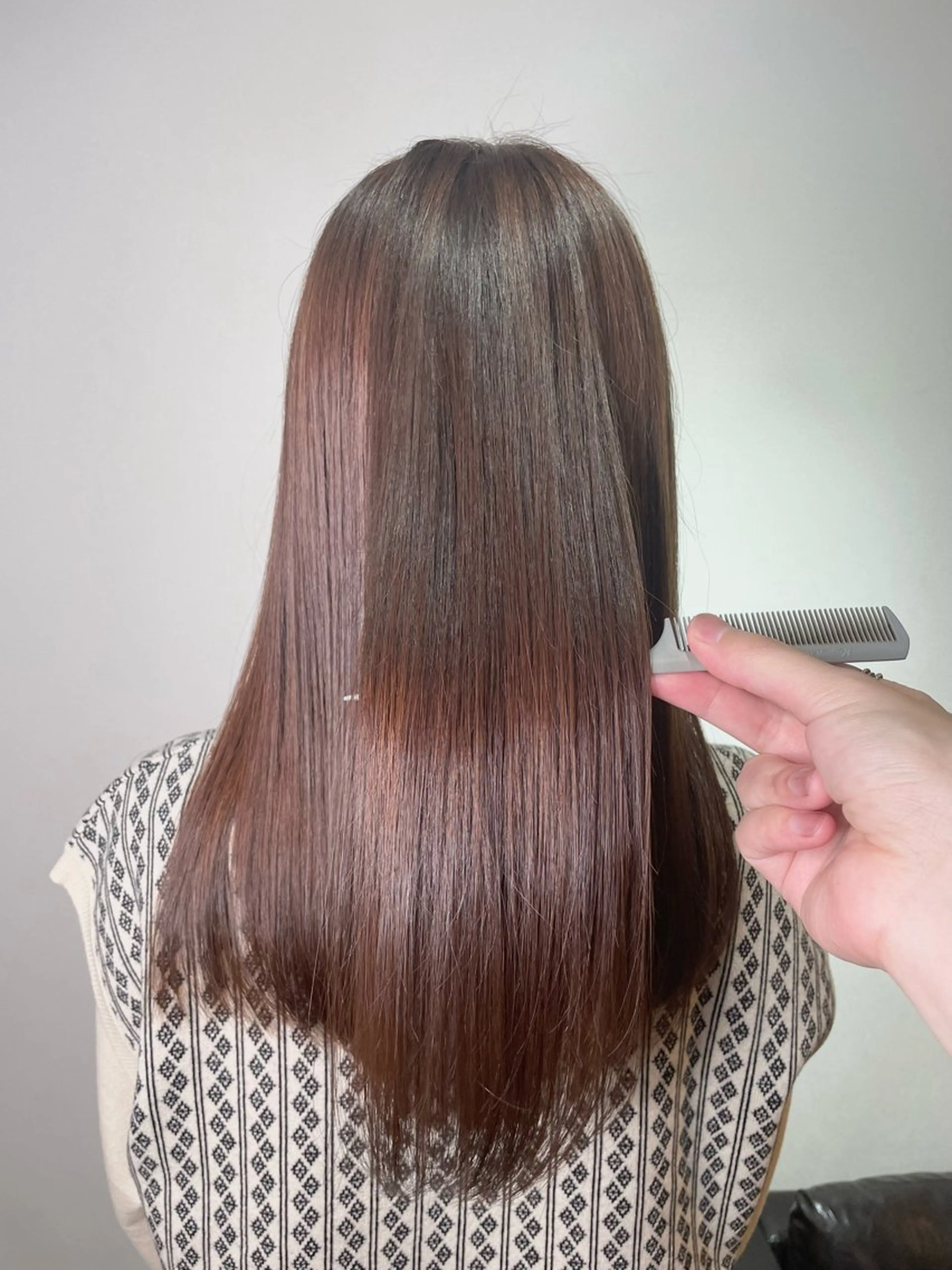 ロング カラー トリートメント 酸熱トリートメント sutekinakoto日野所属・小島 勤夢のヘアスタイル