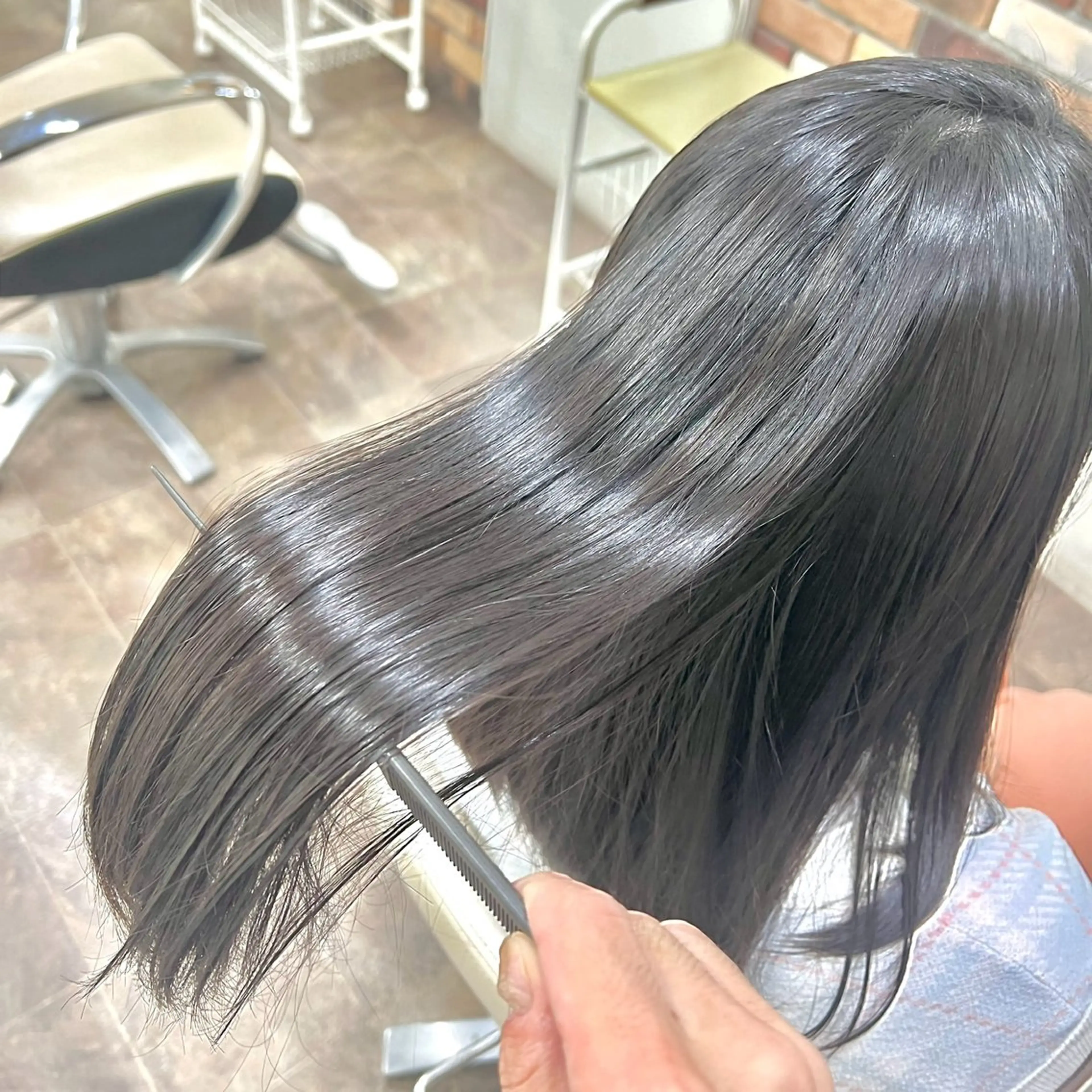 セミロング パーマ 髪質改善 縮毛矯正 カット 縮毛矯正 スパークヘア所属・大人女性の縮毛矯正/ 艶髪職人/馬渕樹のヘアスタイル