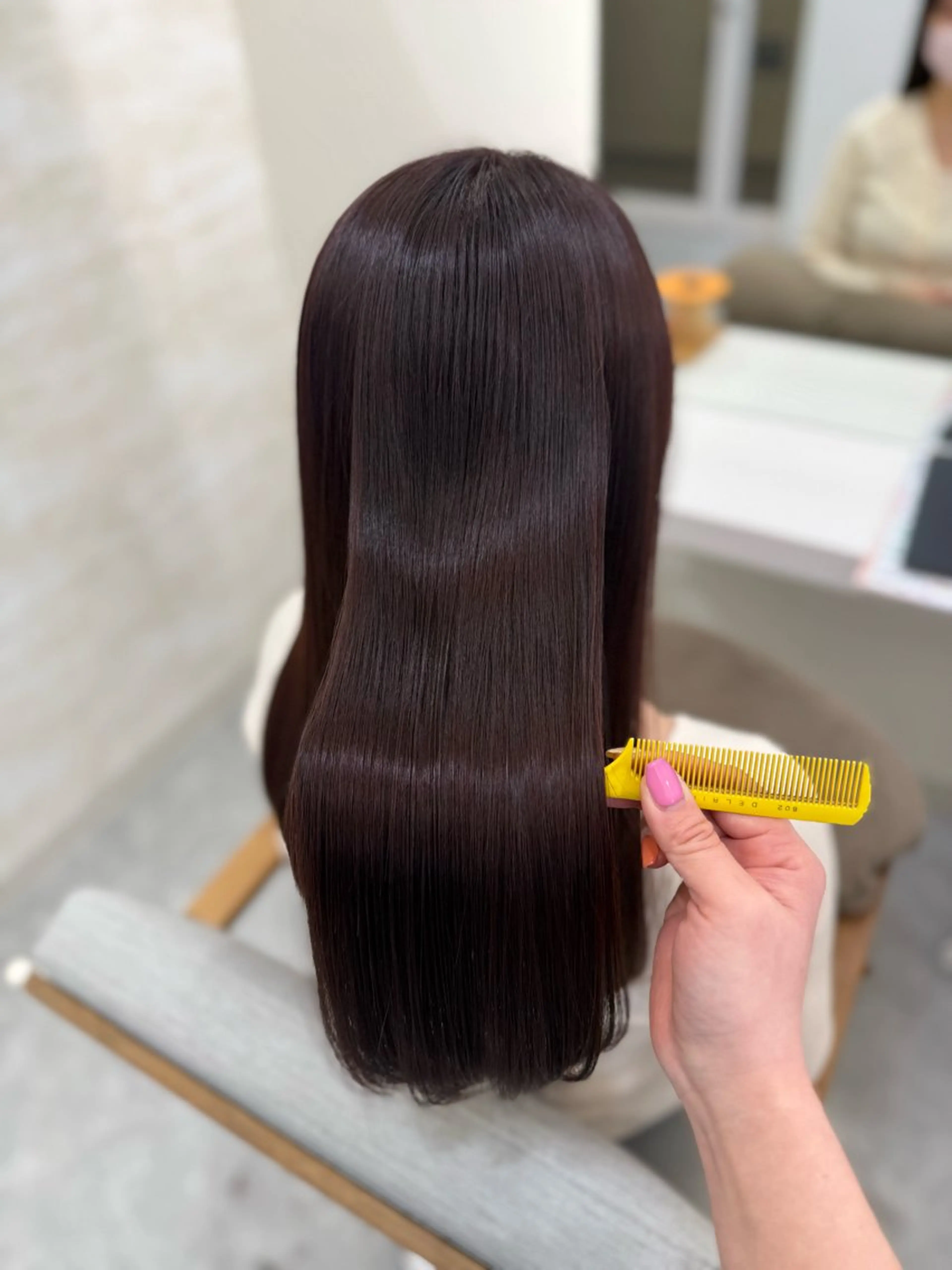 セミロング カラー ヘアカラー トリートメント 髪質改善&艶感カラー 🪄岡井美結のヘアスタイル