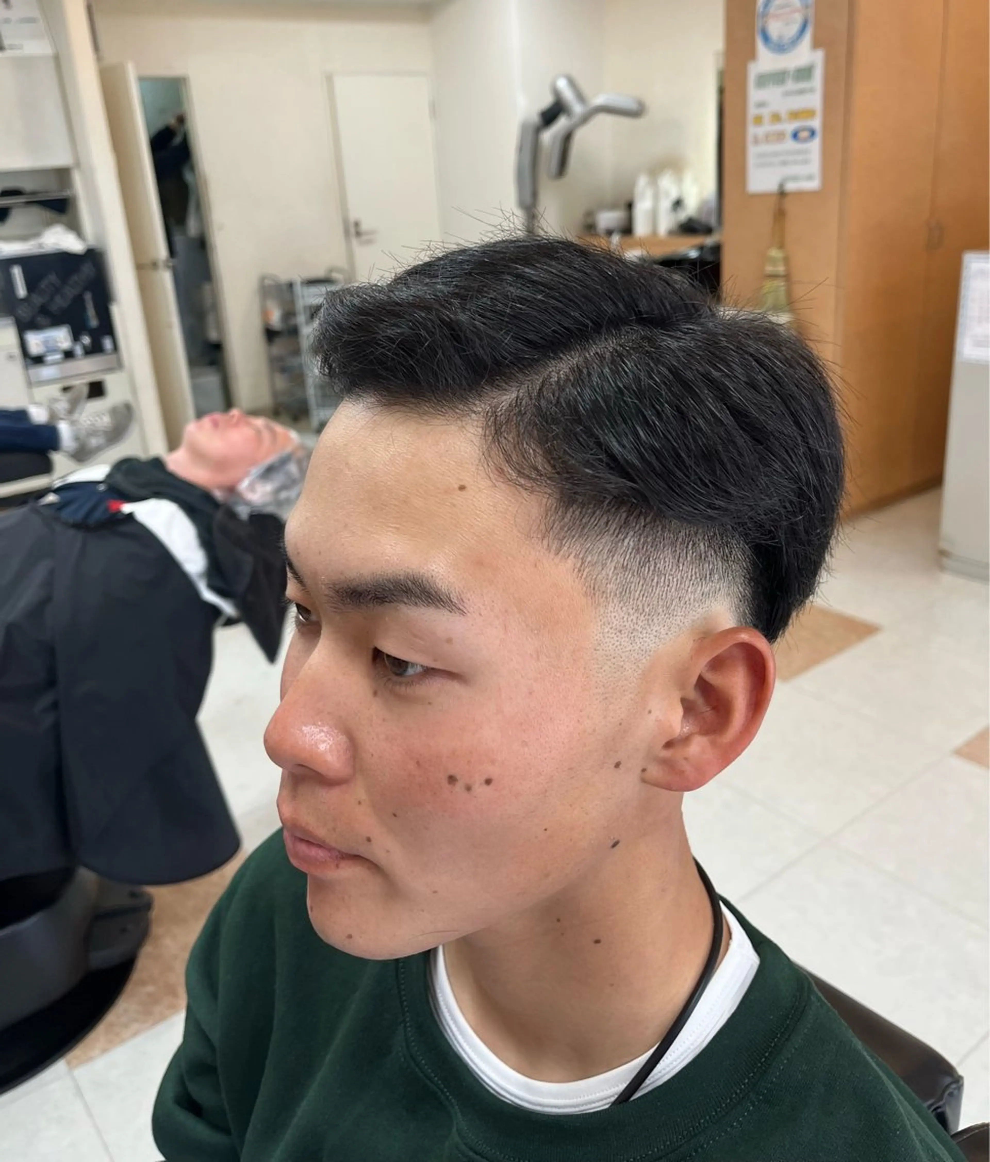 ショート メンズ フェードカット ツーブロック ✂︎men's hair✂︎立石亮のヘアスタイル