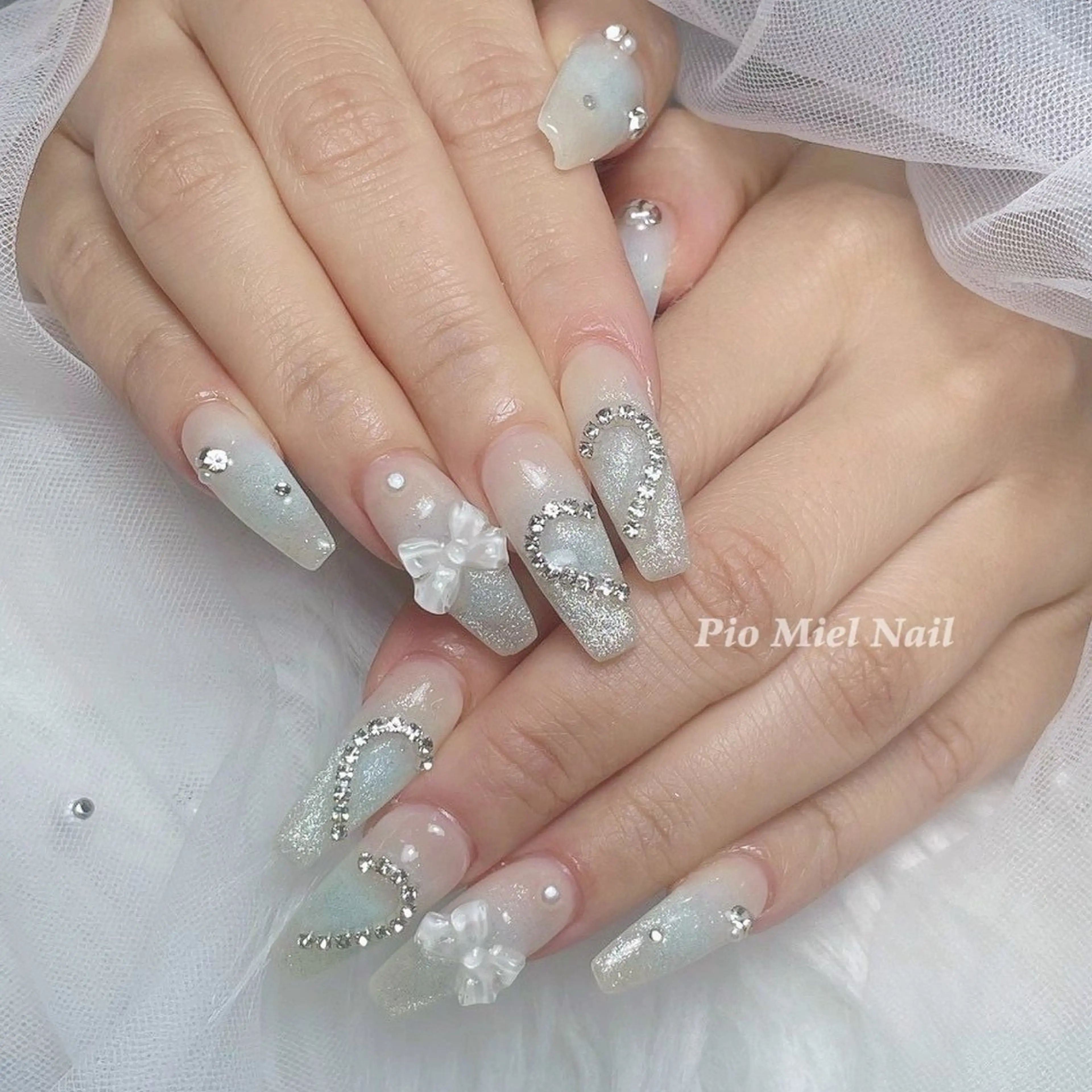 ネイル ハンドネイル HANA 長さだしのネイルデザイン