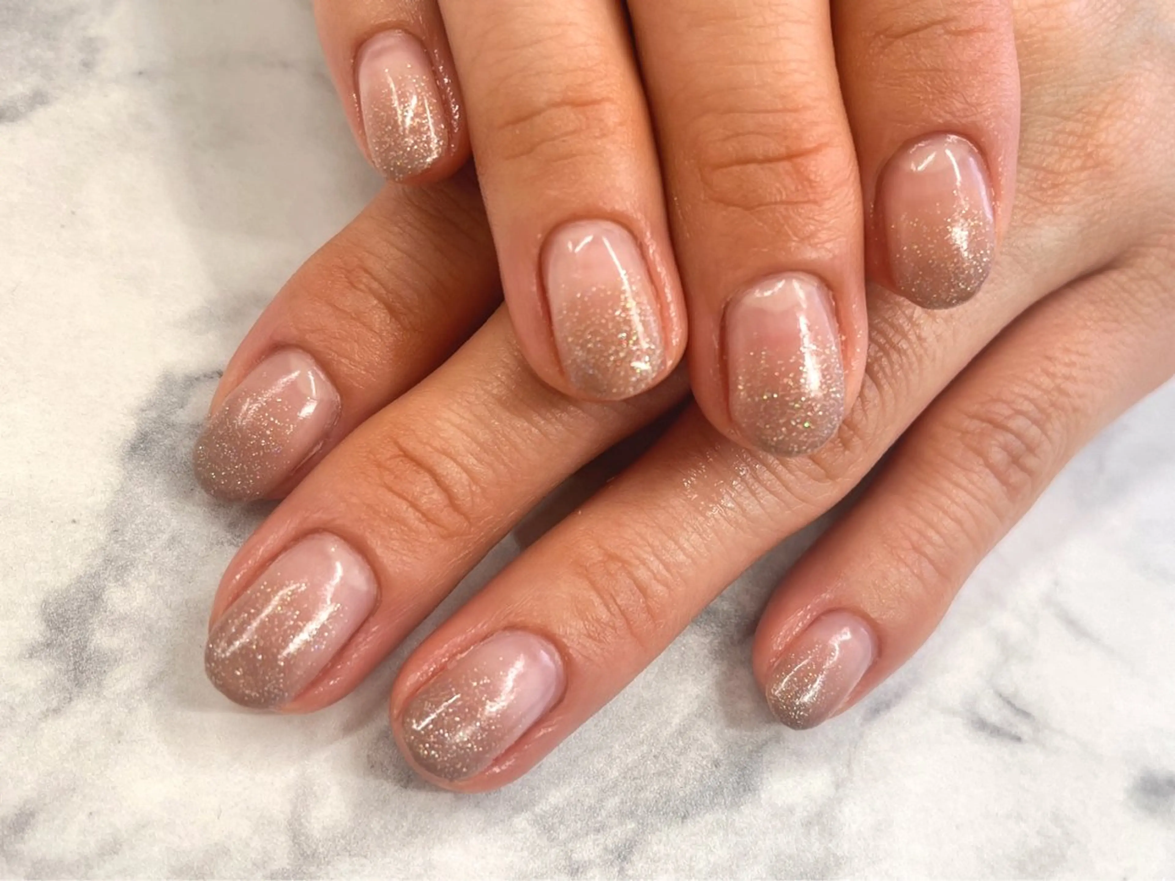 ネイル ハンドネイル ハンドケア Regene ARAKIのネイルデザイン