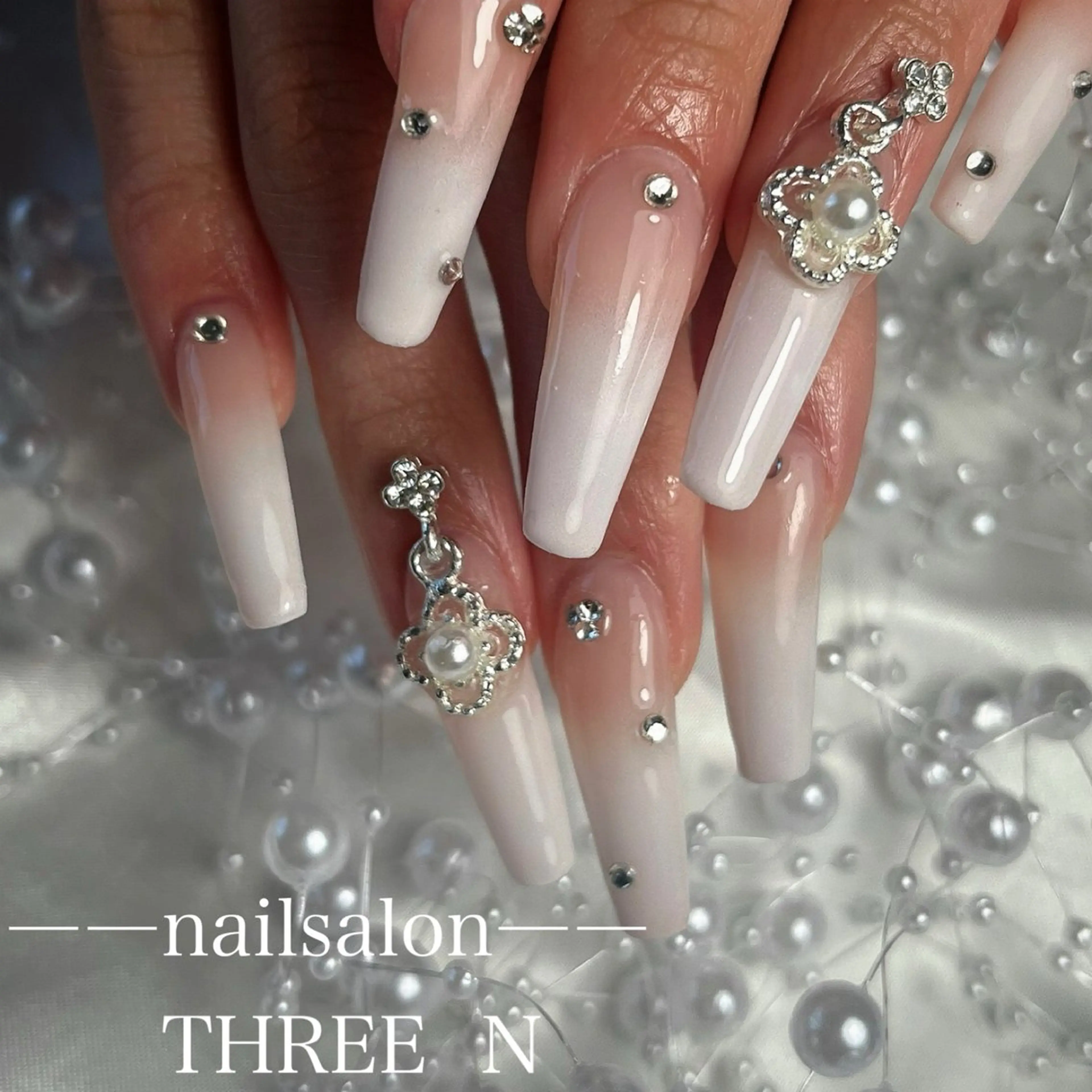 ネイル Nail Salon THREE  Nのネイルデザイン